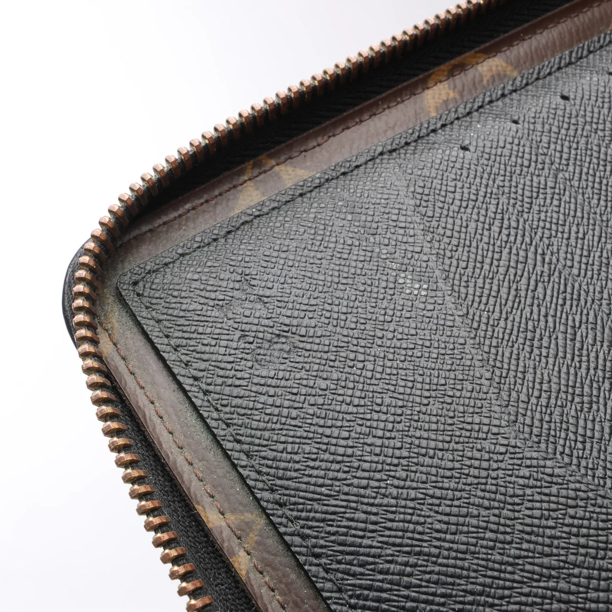Louis Vuitton Macassar Daily Organizer Monogram Wallet Brown x Black M60679