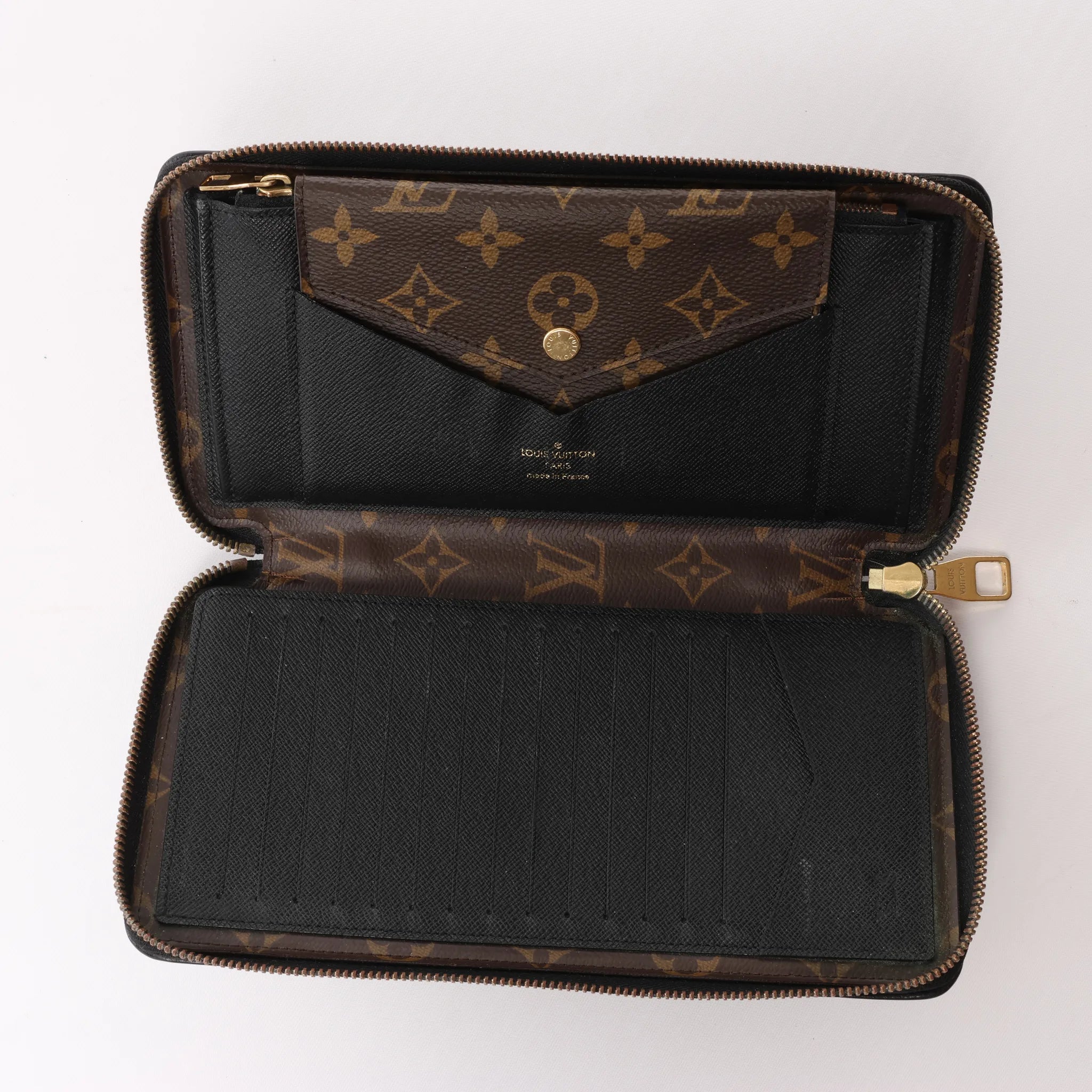 Louis Vuitton Macassar Daily Organizer Monogram Wallet Brown x Black M60679