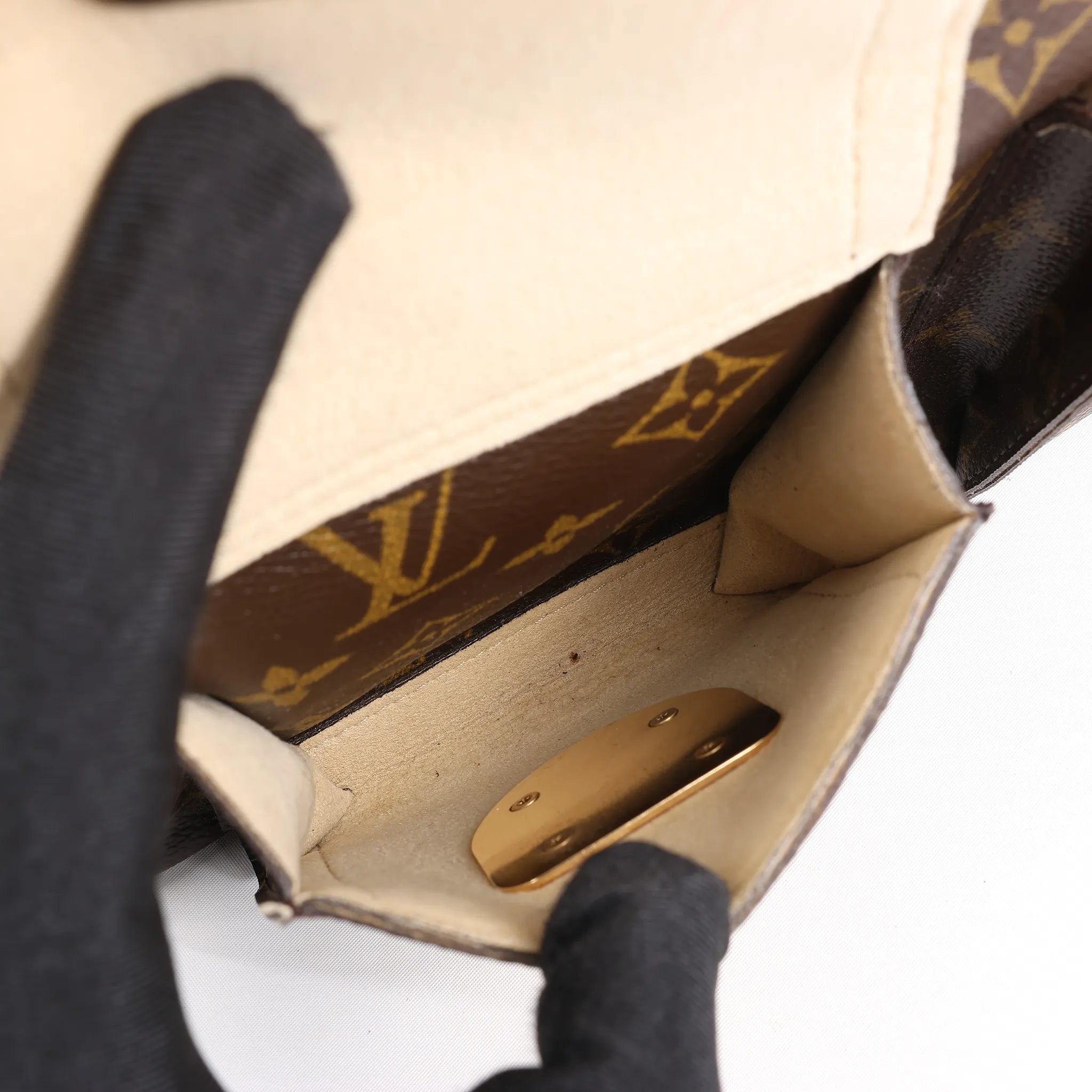 Louis Vuitton Monogram Canvas Manhattan PM Handbag M40026