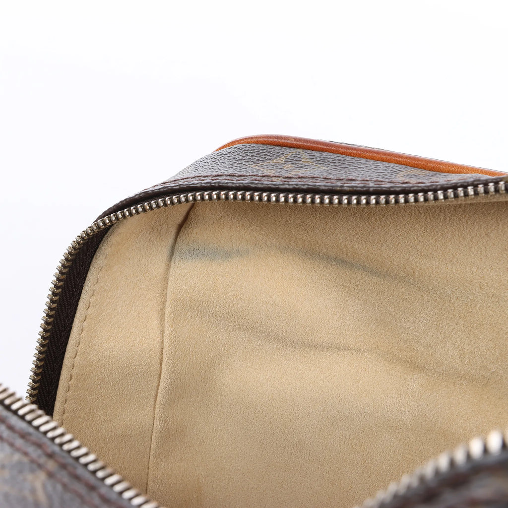 Louis Vuitton Manhattan PM Monogram Canvas Handbag in Brown M40026