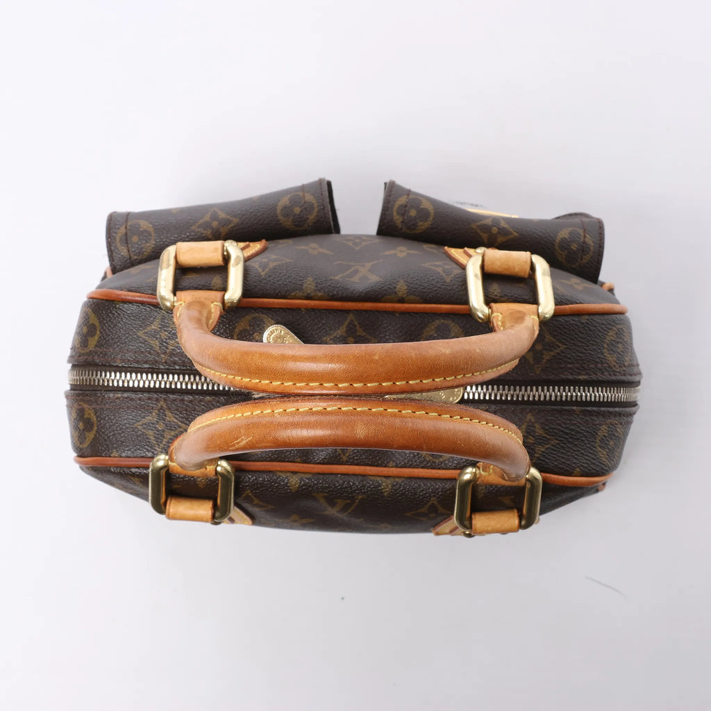 Louis Vuitton Manhattan PM Monogram Canvas Handbag in Brown M40026