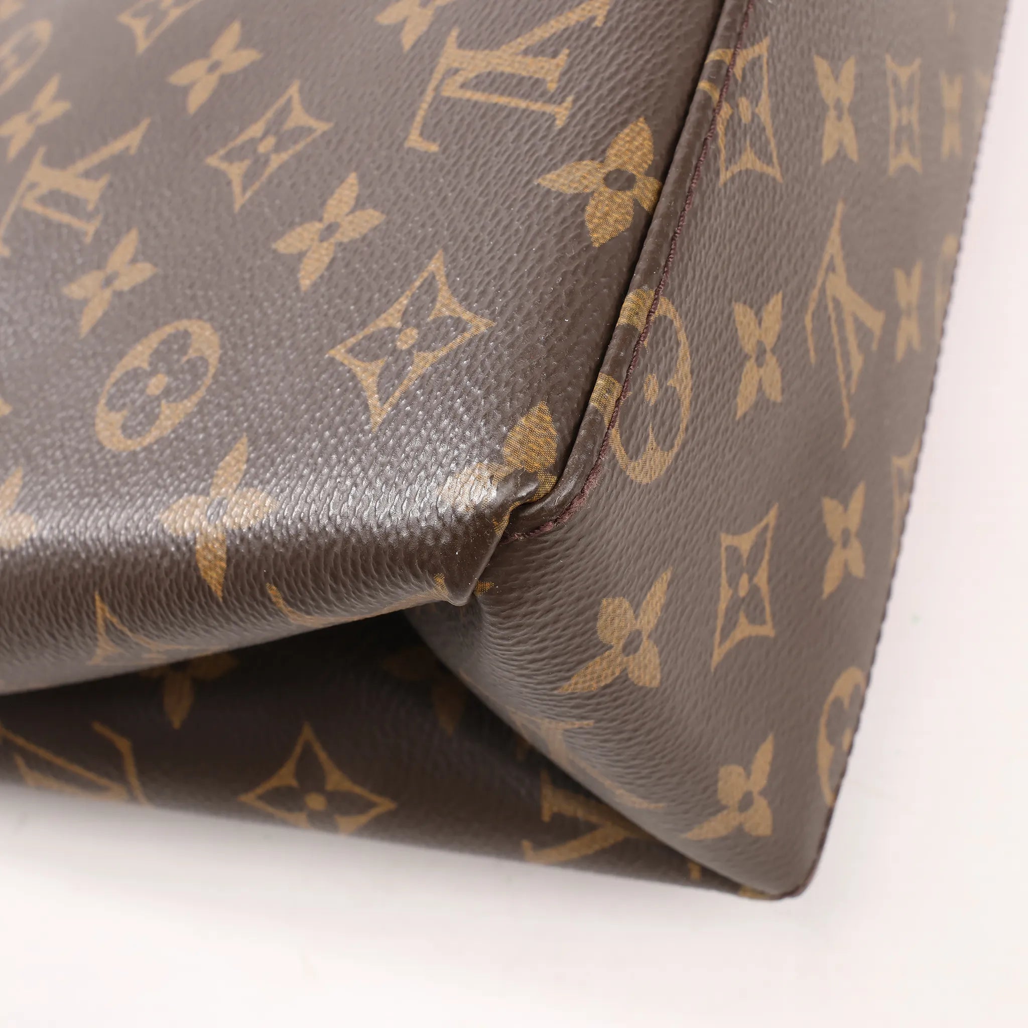 Louis Vuitton Monogram Marignan 2Way Female Handbag in Brown x Red M44286