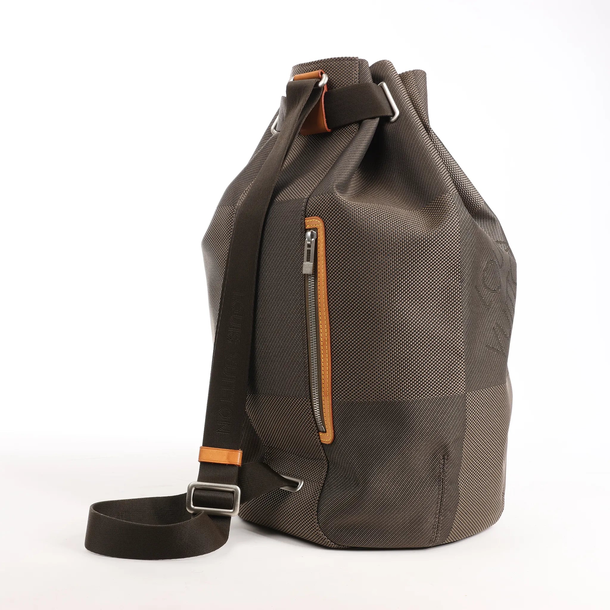Louis Vuitton Matero PM Damier Geant Shoulder Bag in Gray