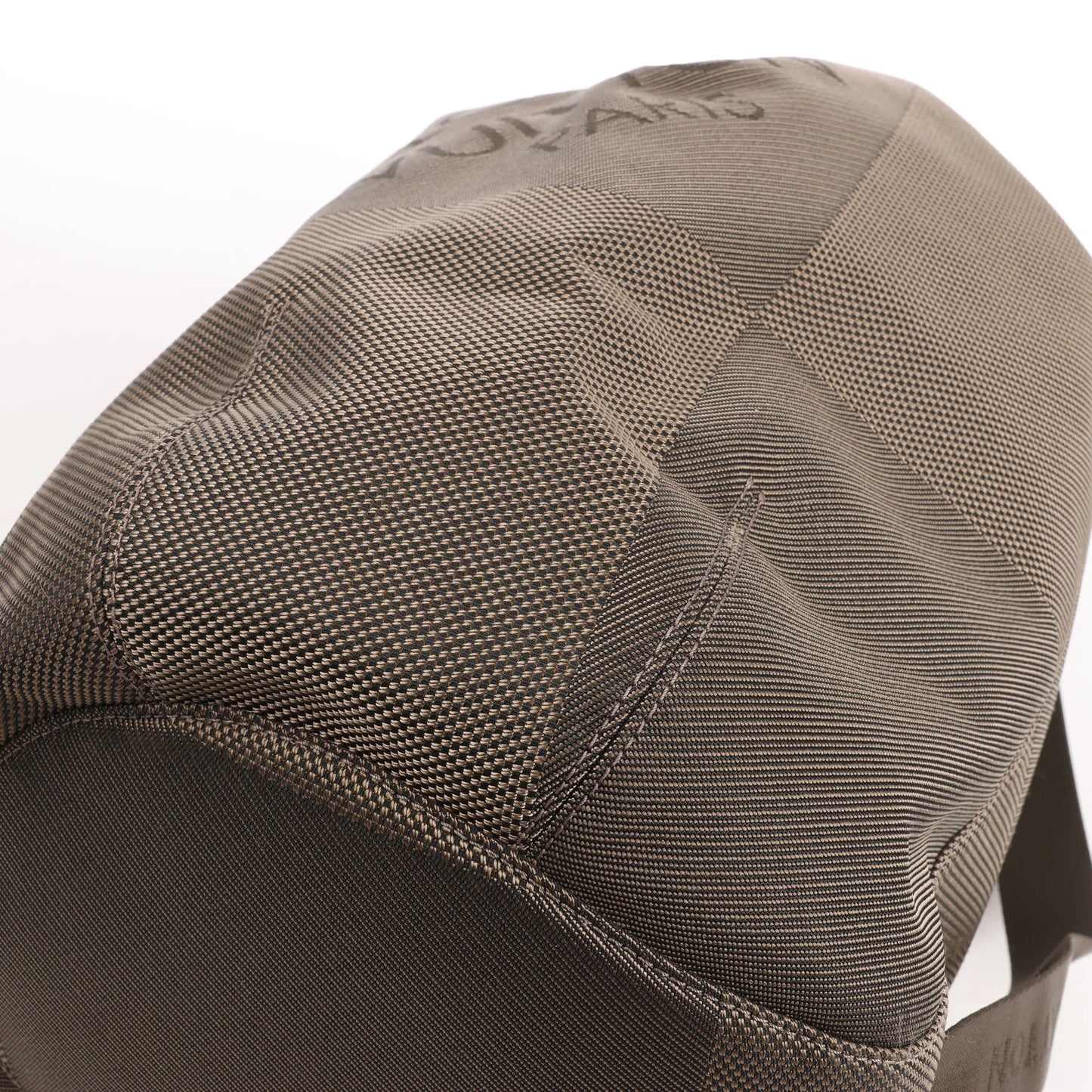 Louis Vuitton Matero PM Damier Geant Umhängetasche in Grau