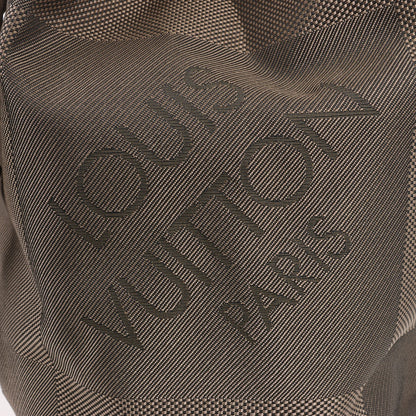 Louis Vuitton Matero PM Damier Geant Umhängetasche in Grau