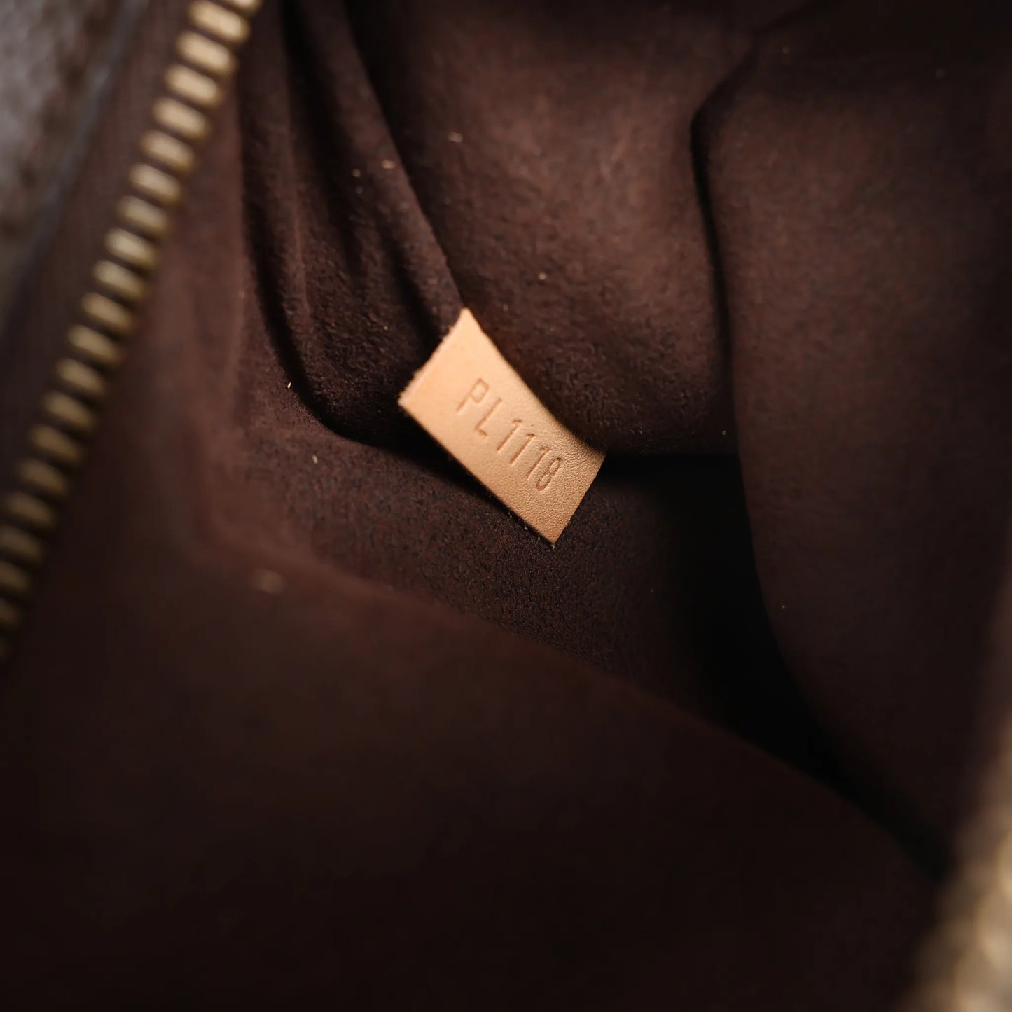 Louis Vuitton Pochette Metis MM Monogram Canvas Crossbody Bag in Brown M44875