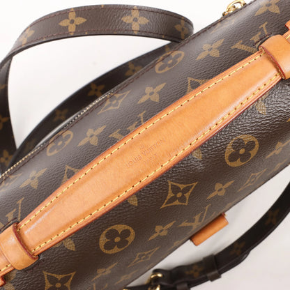 Louis Vuitton Pochette Metis MM Monogram Canvas Crossbody Bag in Brown M44875