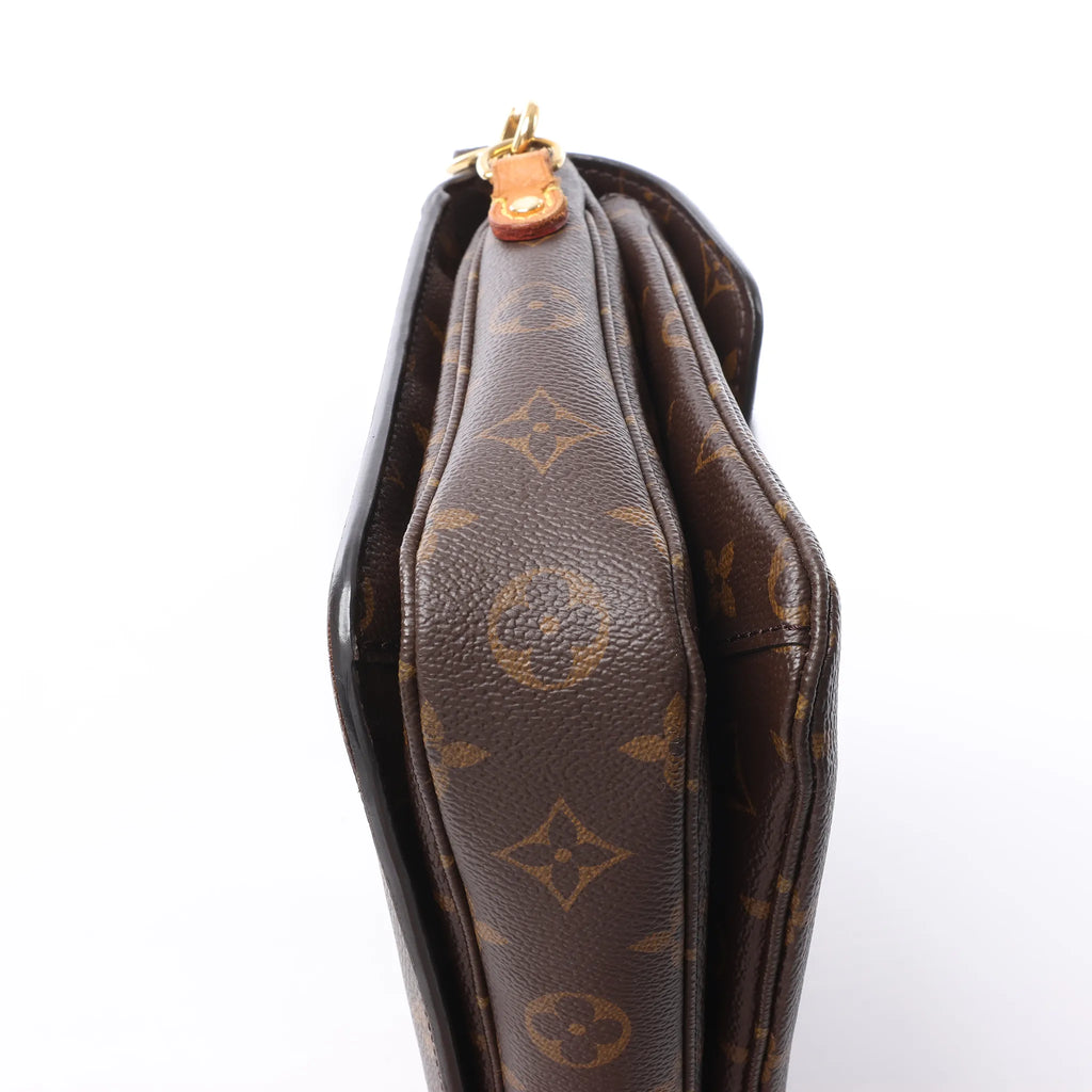 Louis Vuitton Metis MM Pochette Monogram Canvas Crossbody Bag in Brown M44875