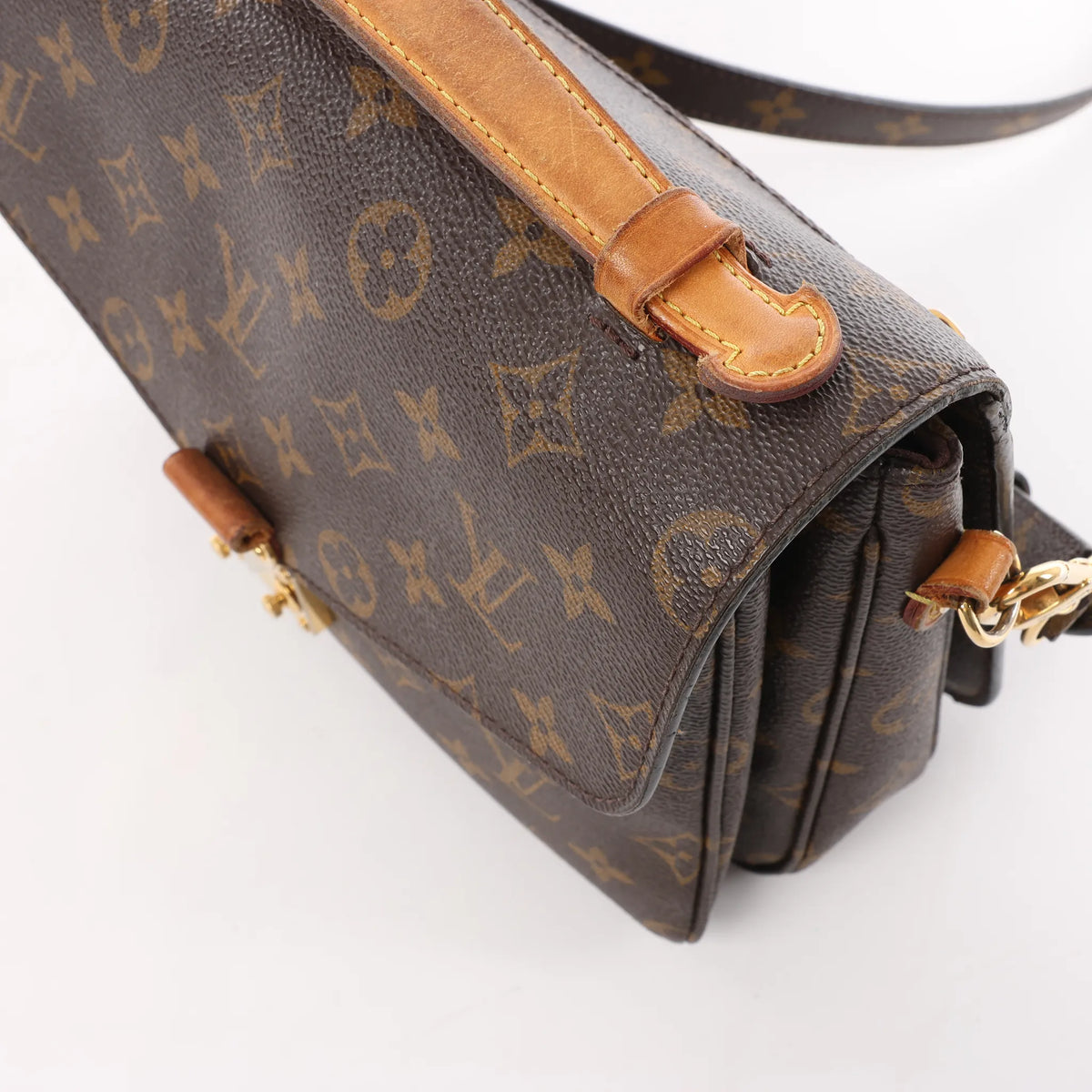 Louis Vuitton Metis MM Pochette Monogram Canvas Crossbody Bag in Brown M44875