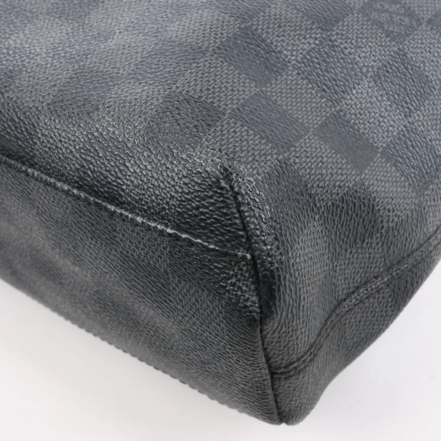 Sac bandoulière Louis Vuitton Damier Graphite Mick MM N41106