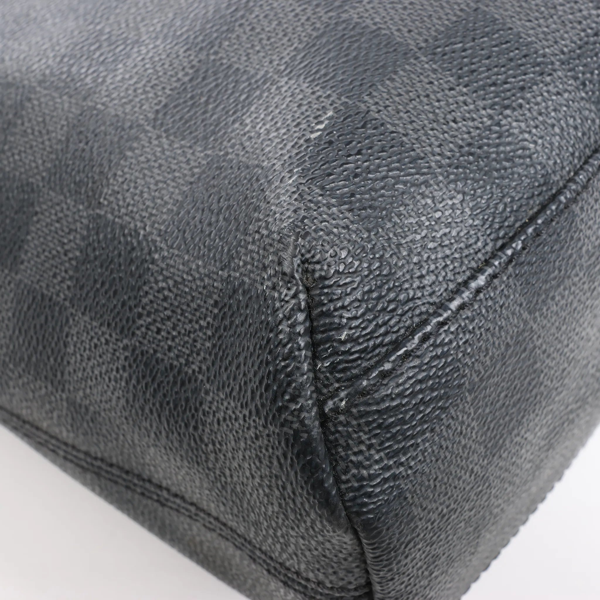Louis Vuitton Damier Graphite Mick MM Shoulder Bag N41106