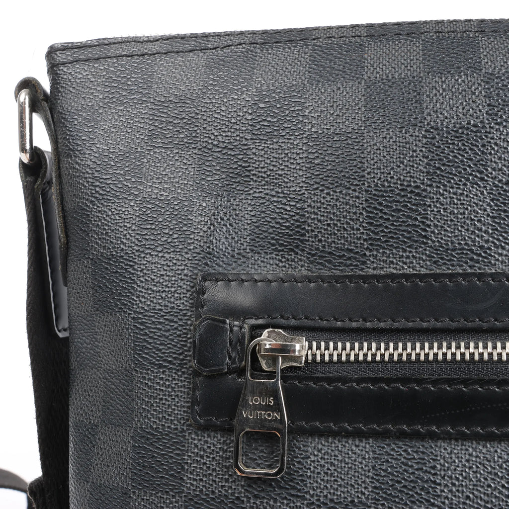 Louis Vuitton Damier Graphite Mick MM Shoulder Bag N41106