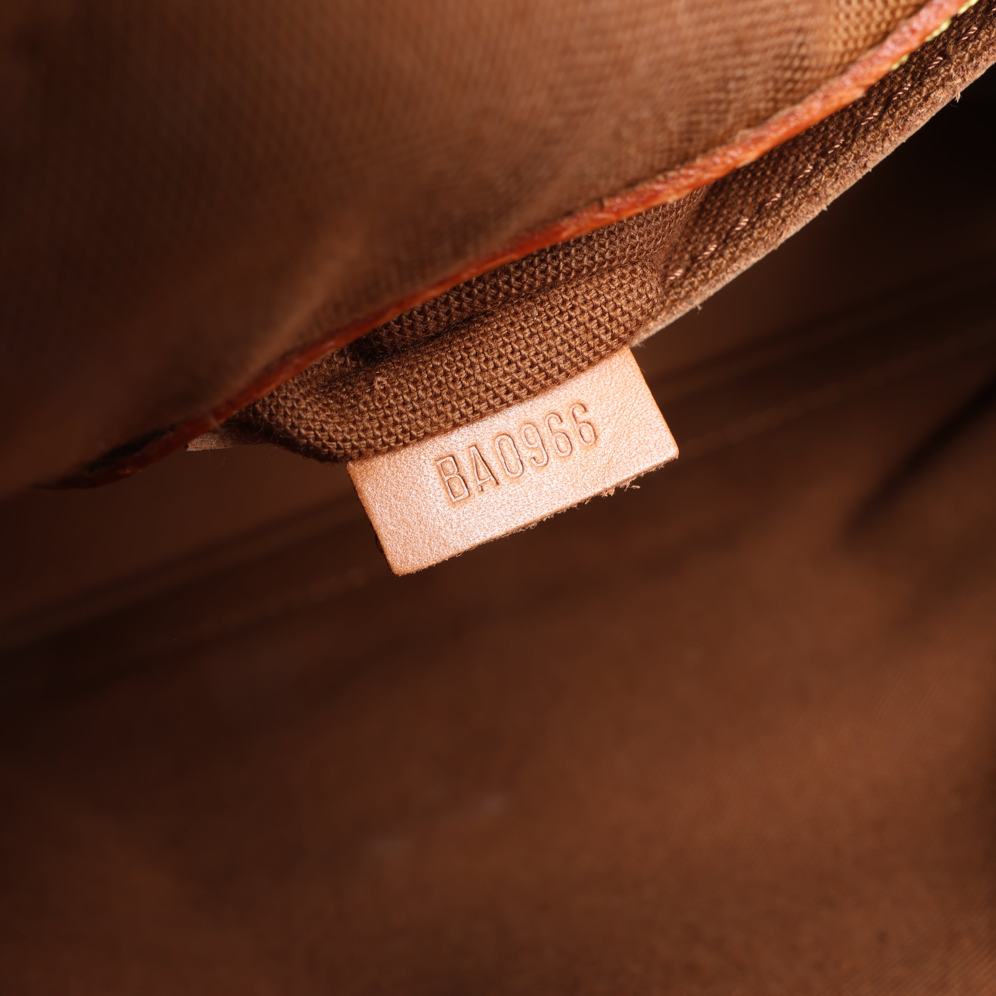 Louis Vuitton Monogram Canvas Alma PM Handbag M51130
