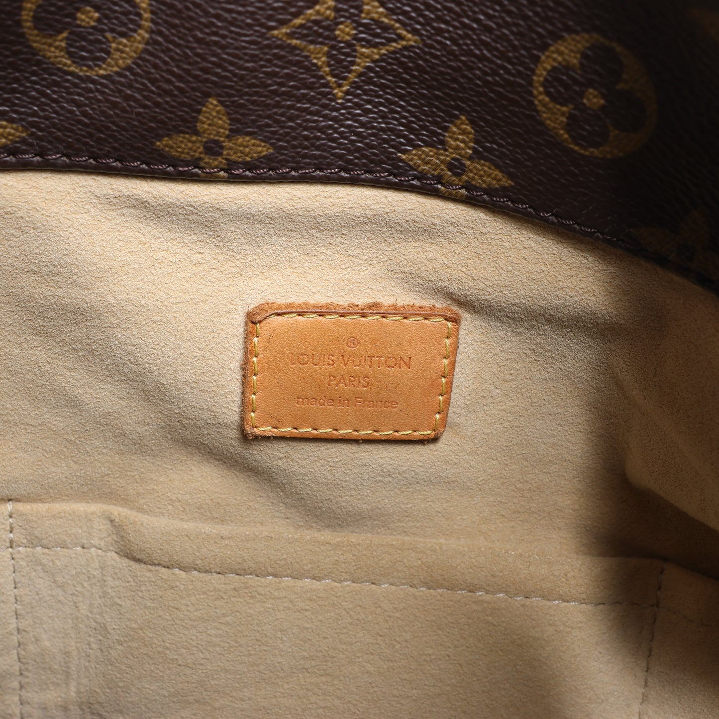 Sac à main Artsy MM en toile Monogram Louis Vuitton M40249