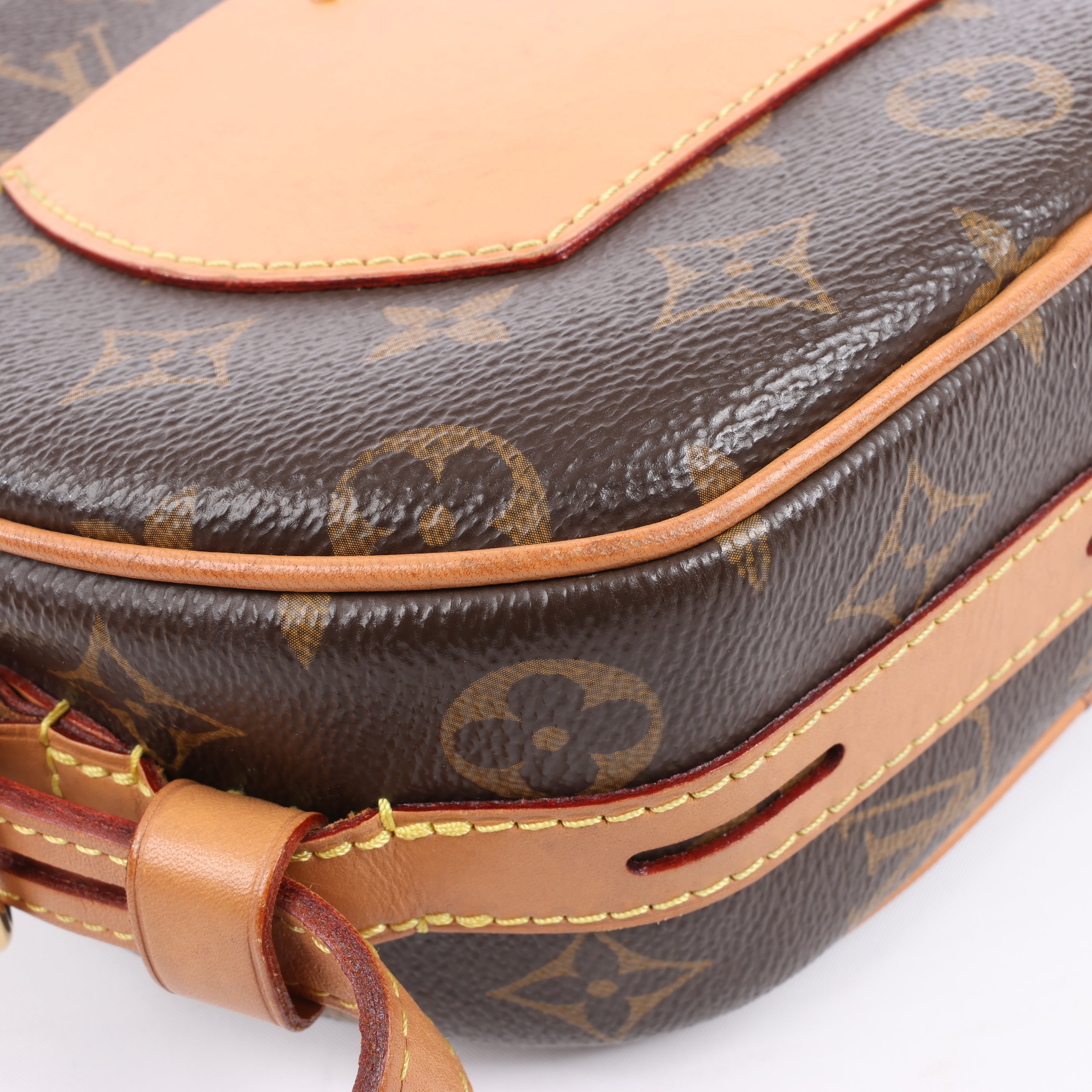 Louis Vuitton Boite Chapeau Souple MM Monogram Leather Sholder Bag M45647