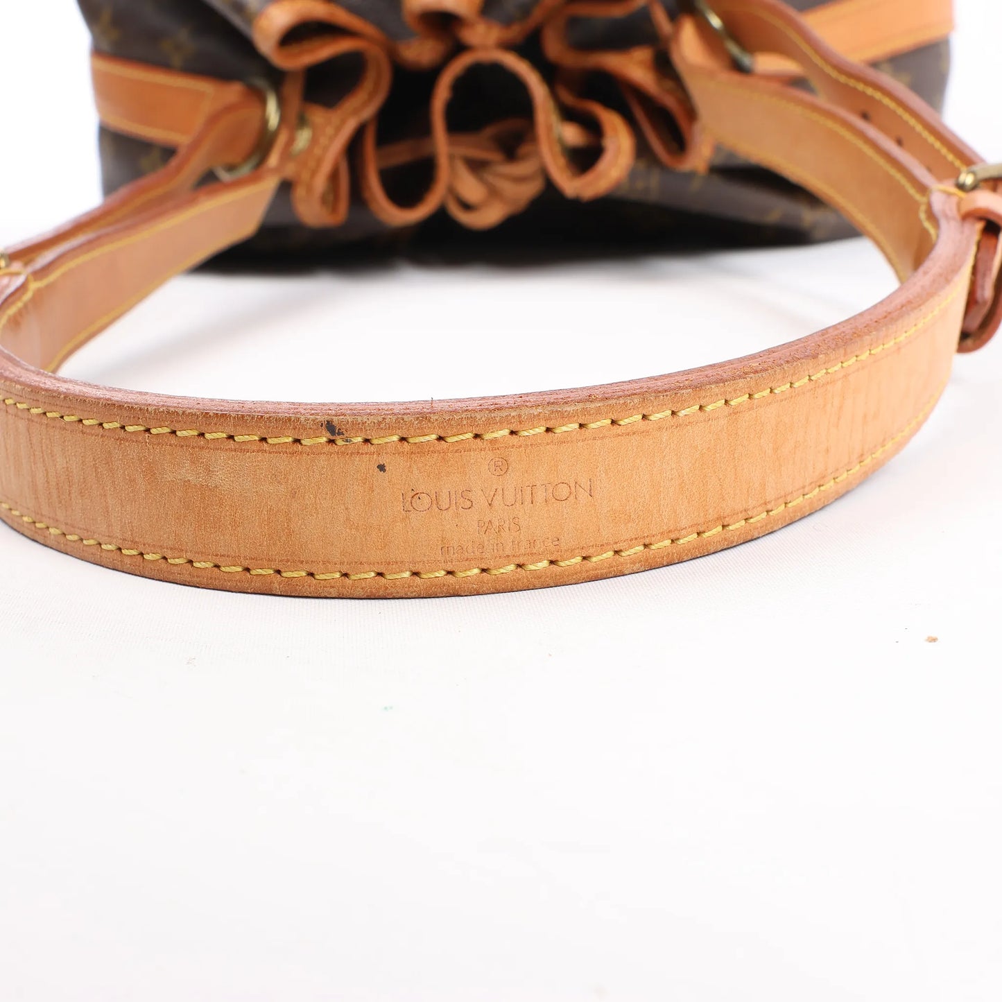 Sac bandoulière Louis Vuitton en toile Monogram Noé M42224