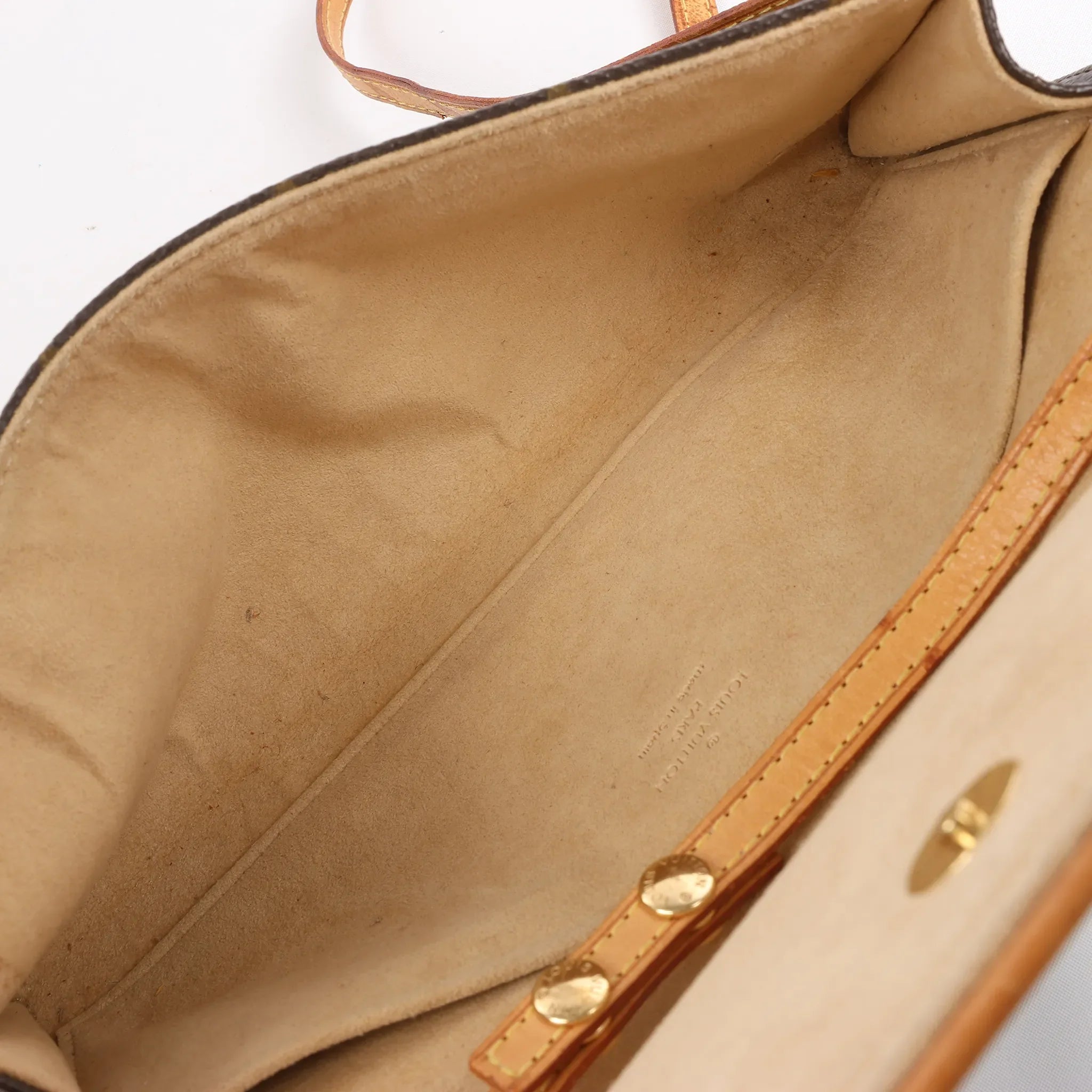 Louis Vuitton Monogram Canvas Pochette Twin GM Shoulder Bag M51852