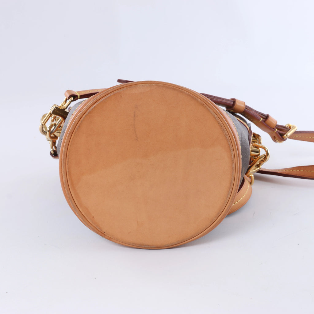 Louis Vuitton Duffle Monogram Crossbody Bag in Brown M43587