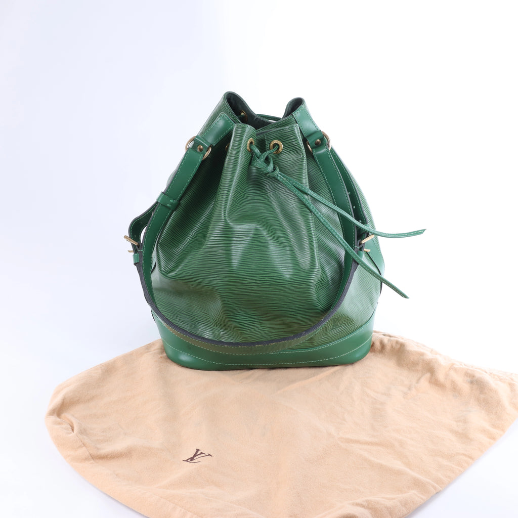 Louis Vuitton Leather Epi Noe Shoulder Bag in Green