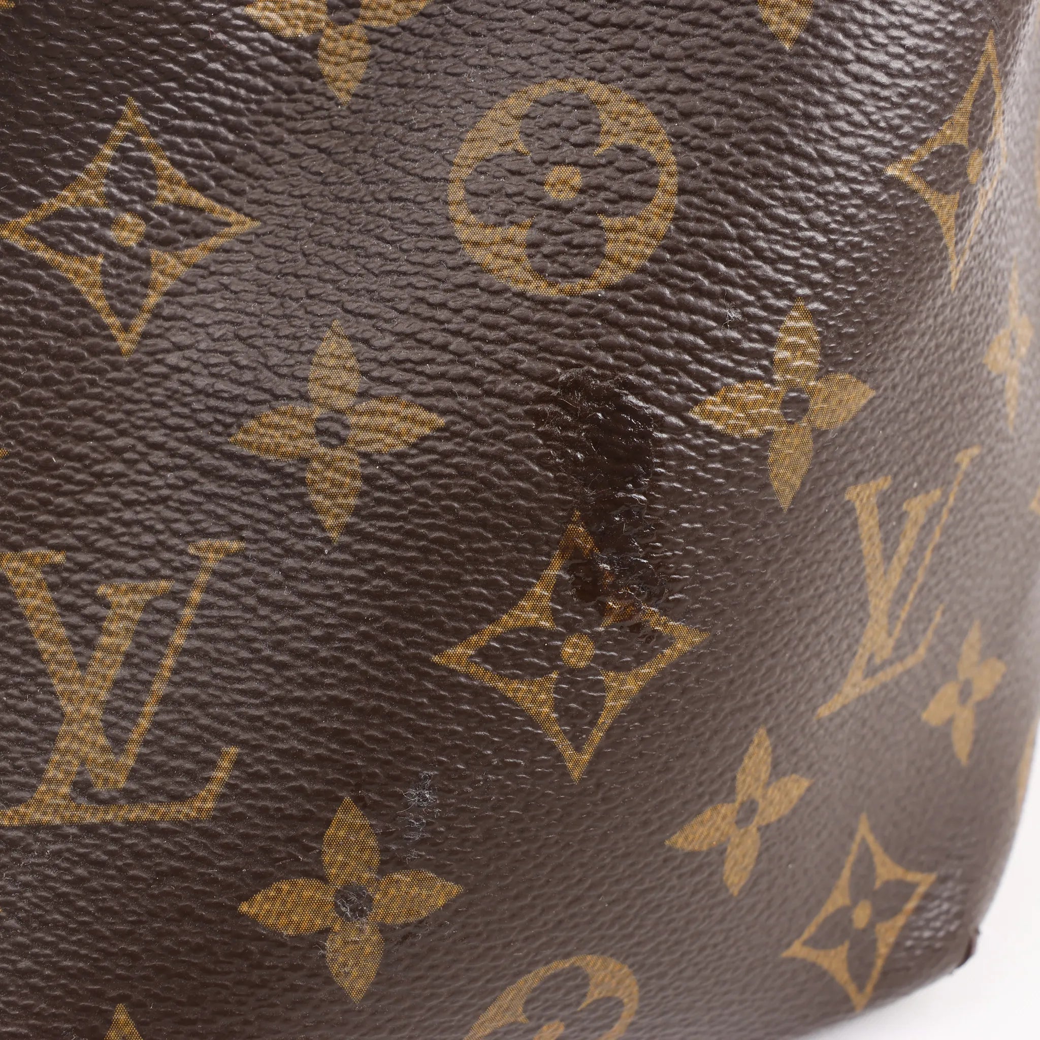 Louis Vuitton Montaigne GM Monogram Canvas Handbag in Brown
