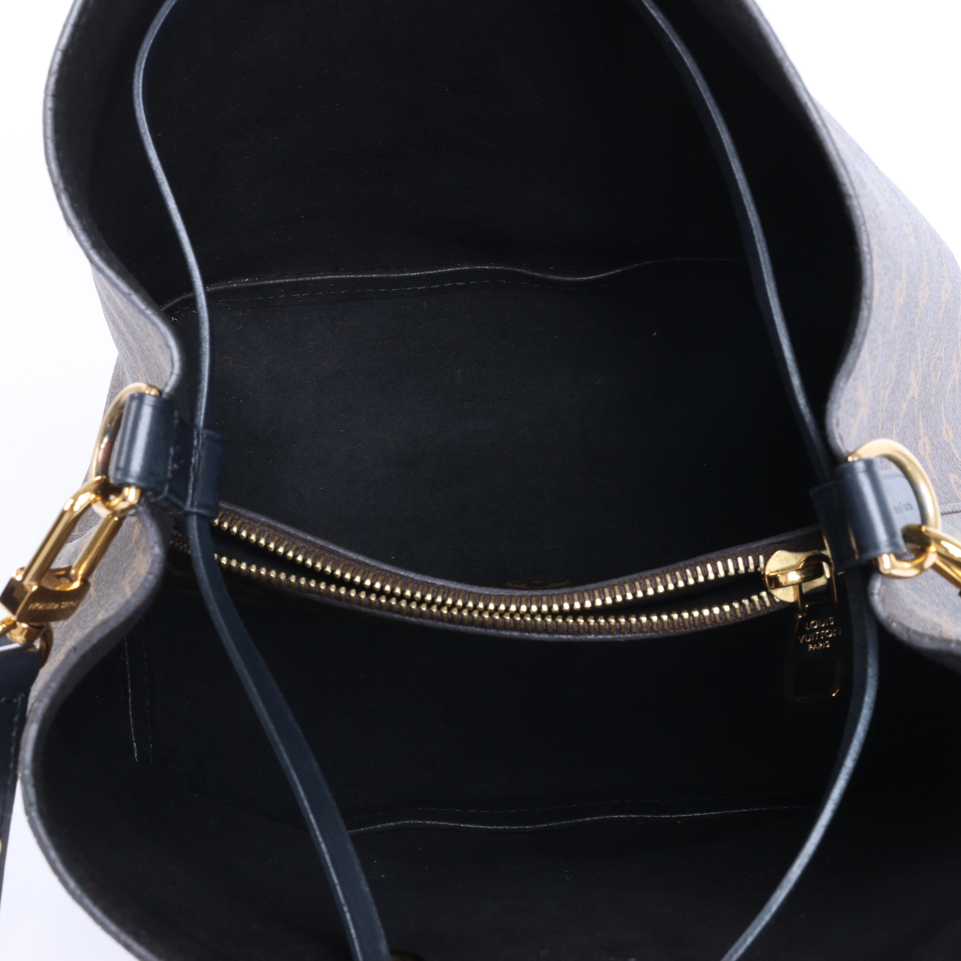 Bolso de hombro Louis Vuitton Neonoe Monogram LOVE LOCK en marrón M44369