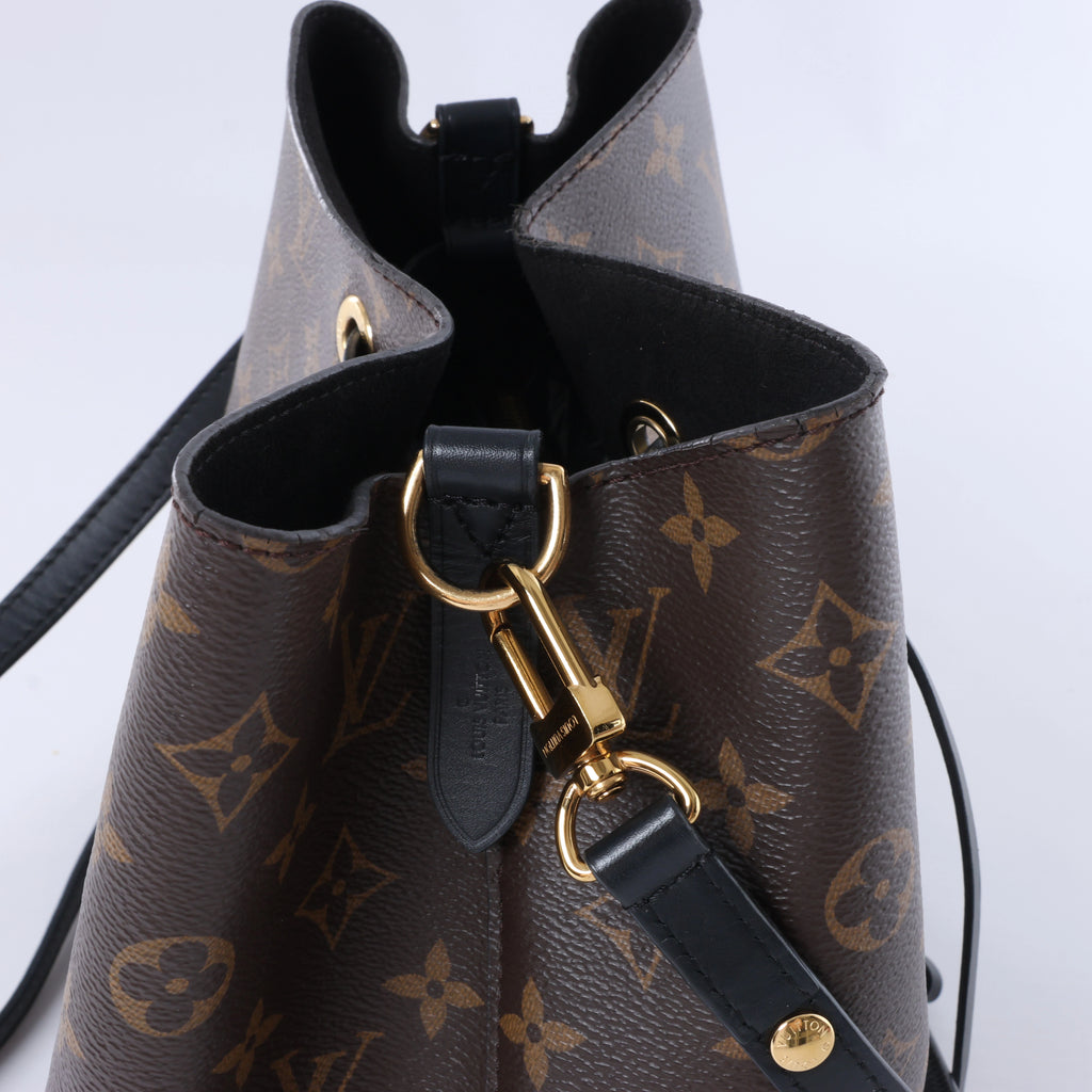 Bolso de hombro Louis Vuitton Neonoe Monogram LOVE LOCK en marrón M44369