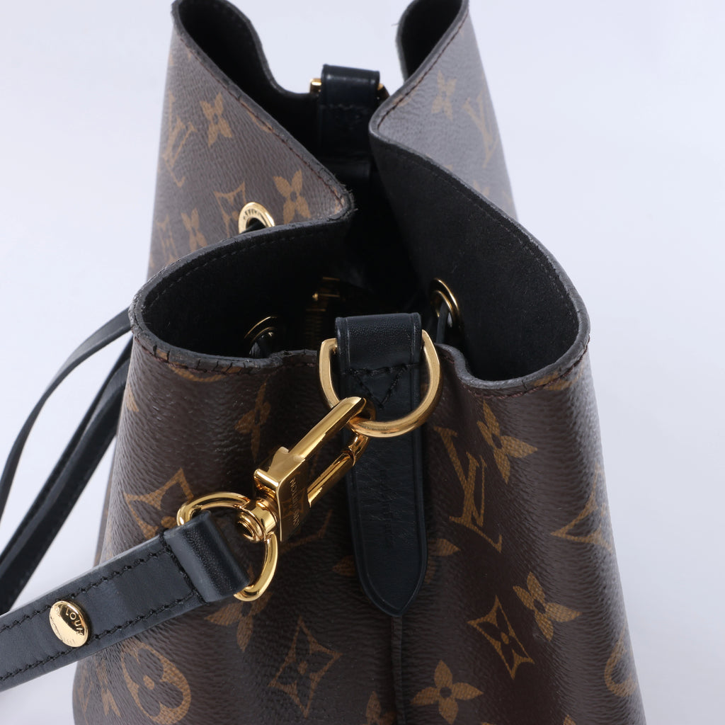 Bolso de hombro Louis Vuitton Neonoe Monogram LOVE LOCK en marrón M44369