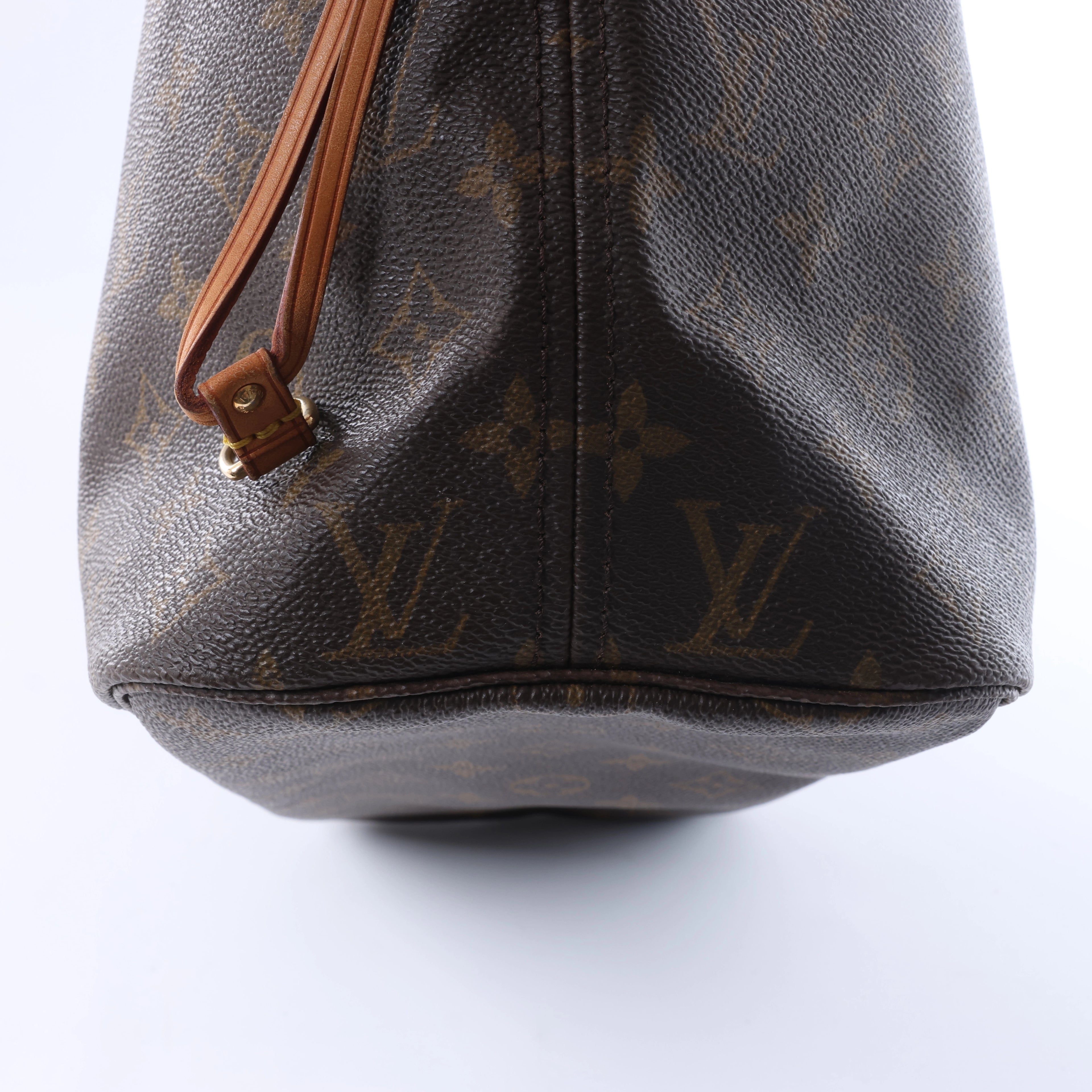 Louis Vuitton Monogram Neverfull MM Shoulder Bag in Brown