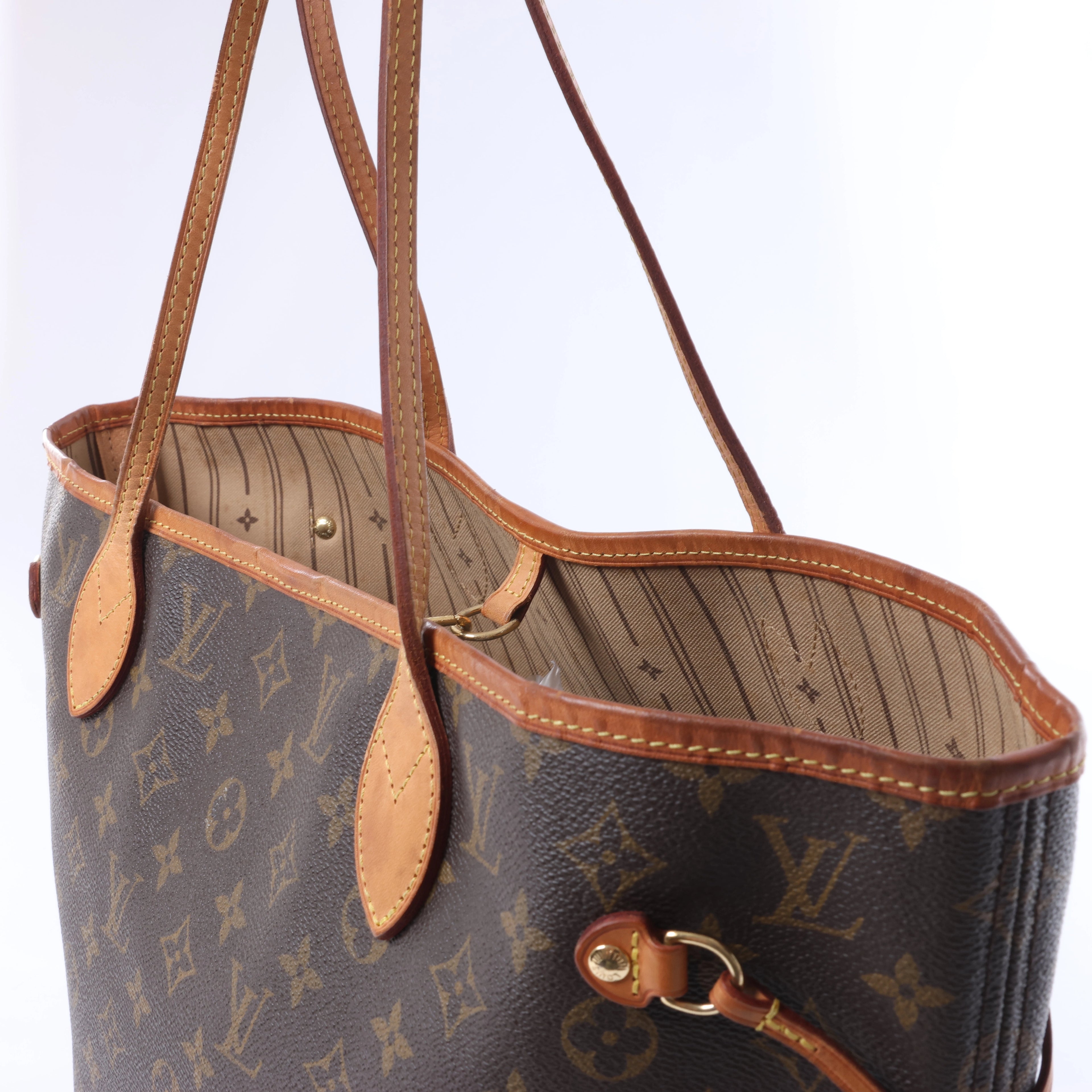 Louis Vuitton Monogram Neverfull MM Shoulder Bag in Brown