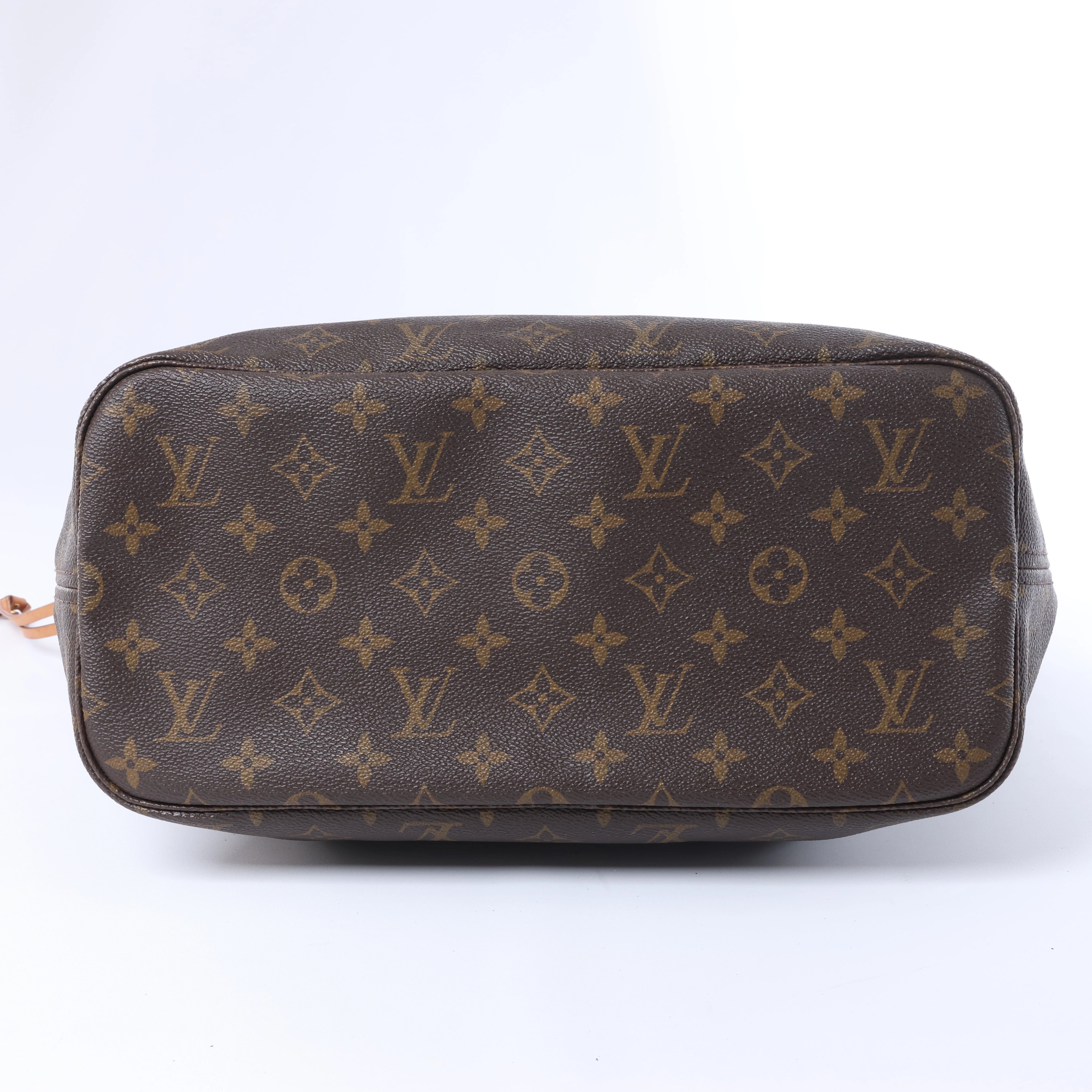 Louis Vuitton Monogram Neverfull MM Shoulder Bag in Brown