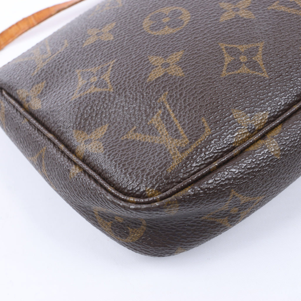 Louis Vuitton Monogram Canvas Pochette Accessoire Handbag M51980