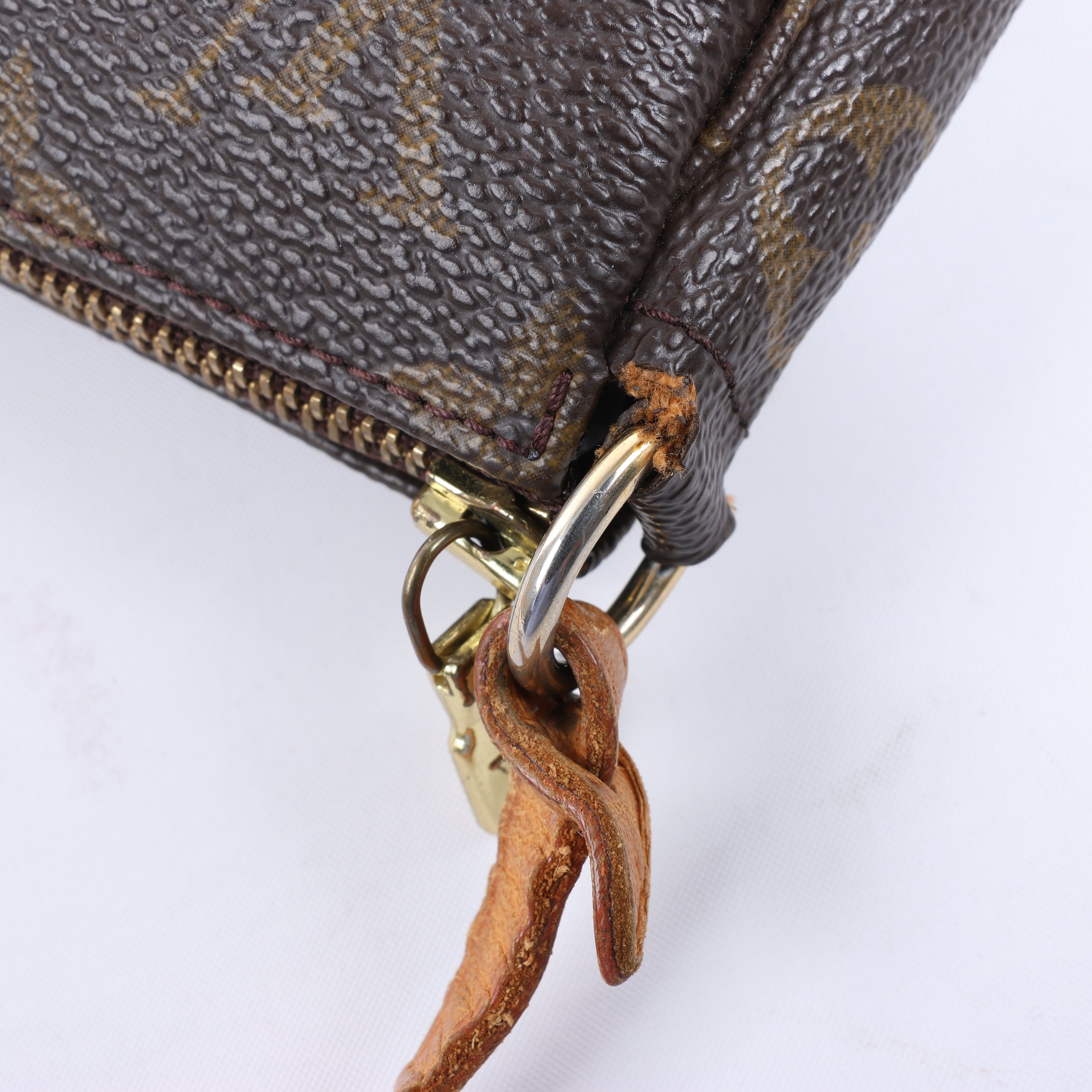 Louis Vuitton Monogram Canvas Pochette Accessoire Handbag M51980