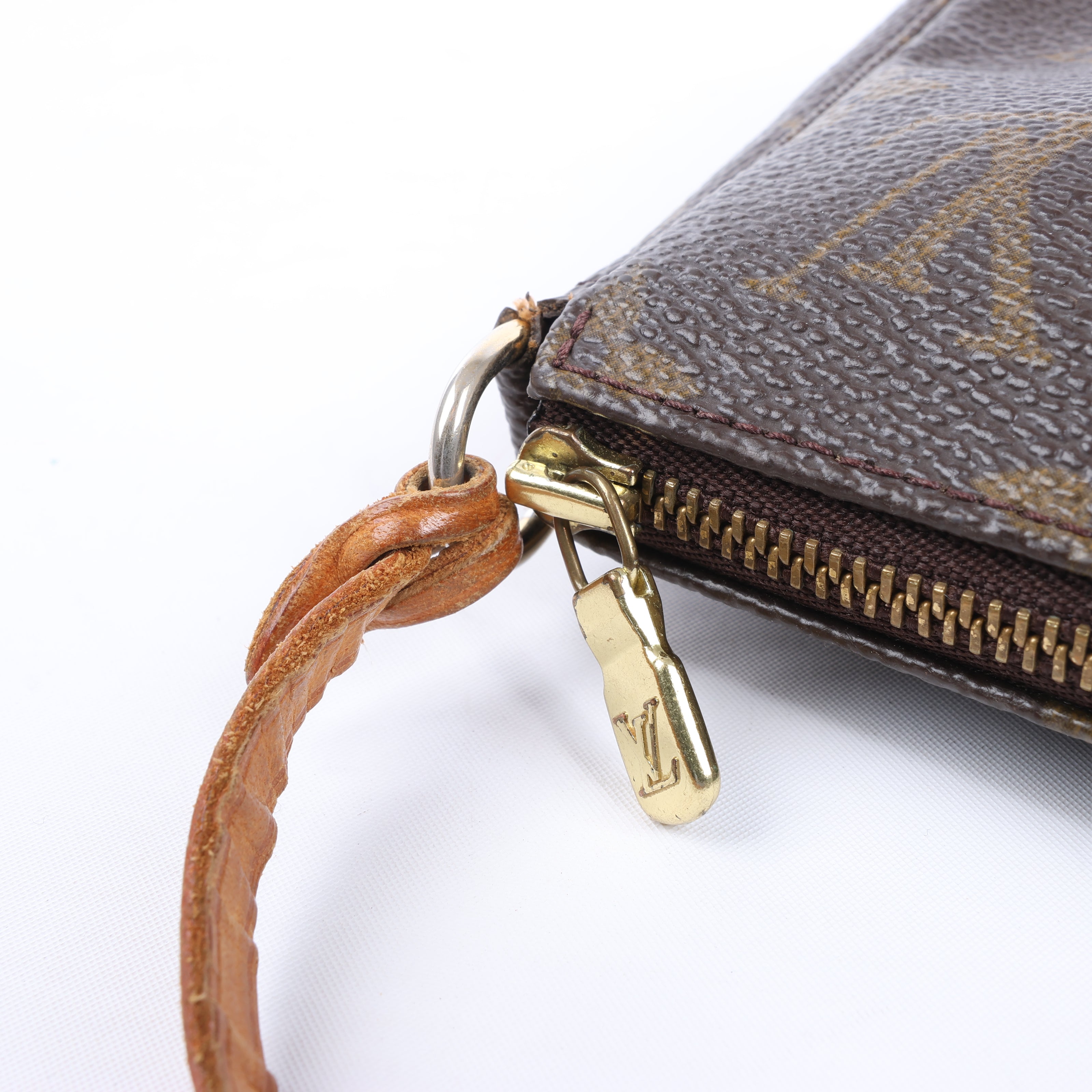 Louis Vuitton Monogram Canvas Pochette Accessoire Handbag M51980