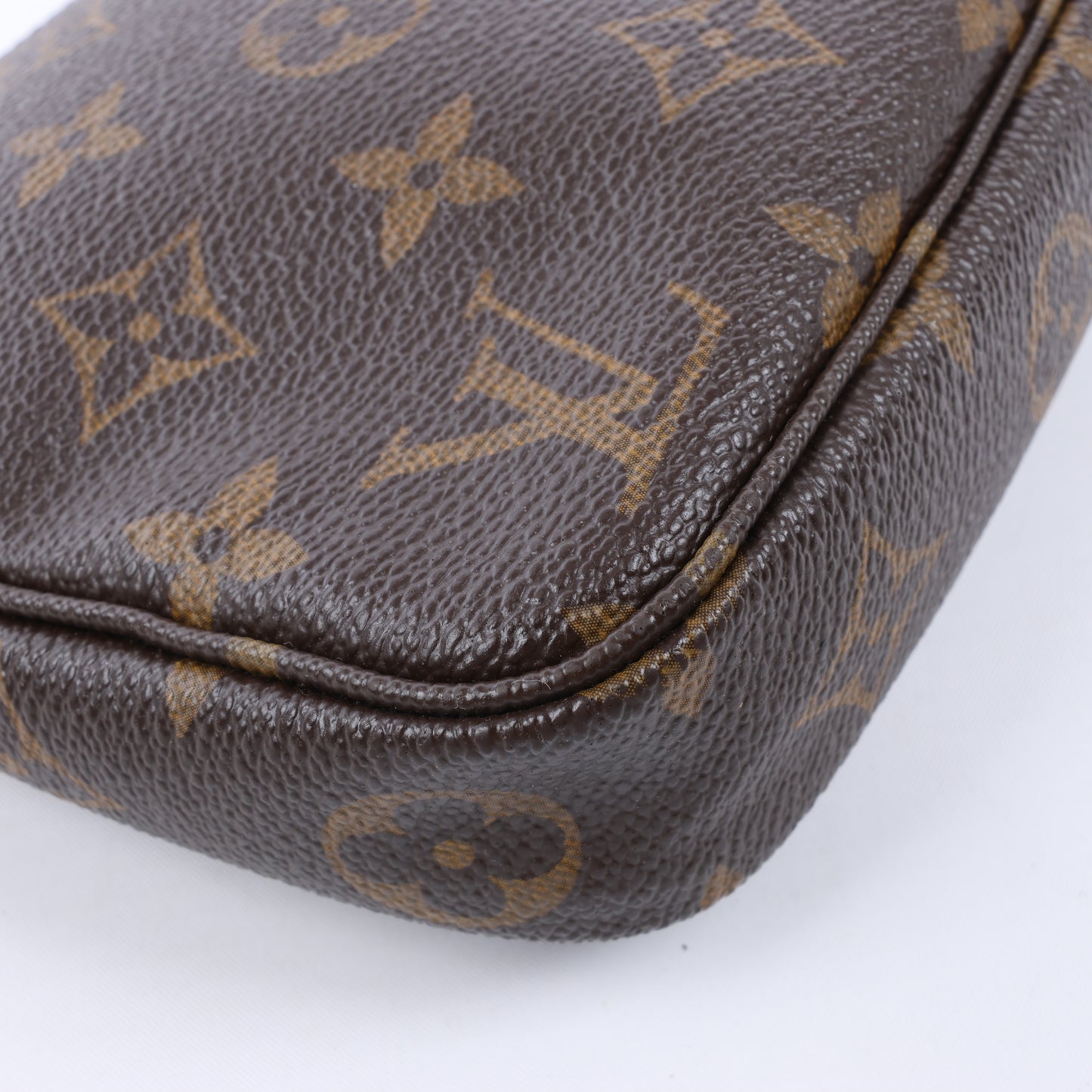 Louis Vuitton Monogram Canvas Pochette Accessoires Handbag M51980