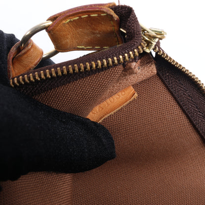 Louis Vuitton Monogram Canvas Pochette Accessoires Handbag M51980