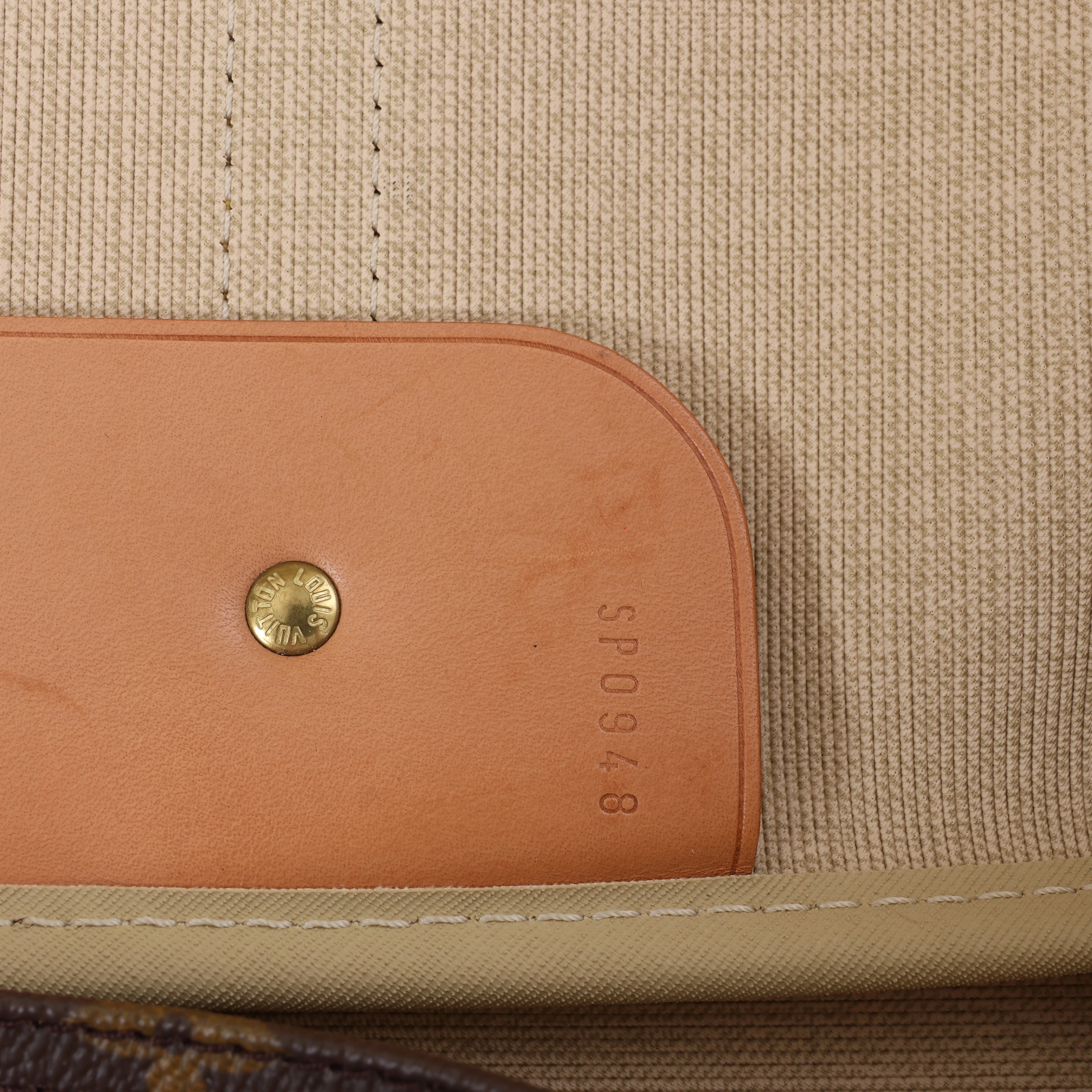 Bolso de viaje Louis Vuitton Sirius 65 Monogram Canvas en marrón