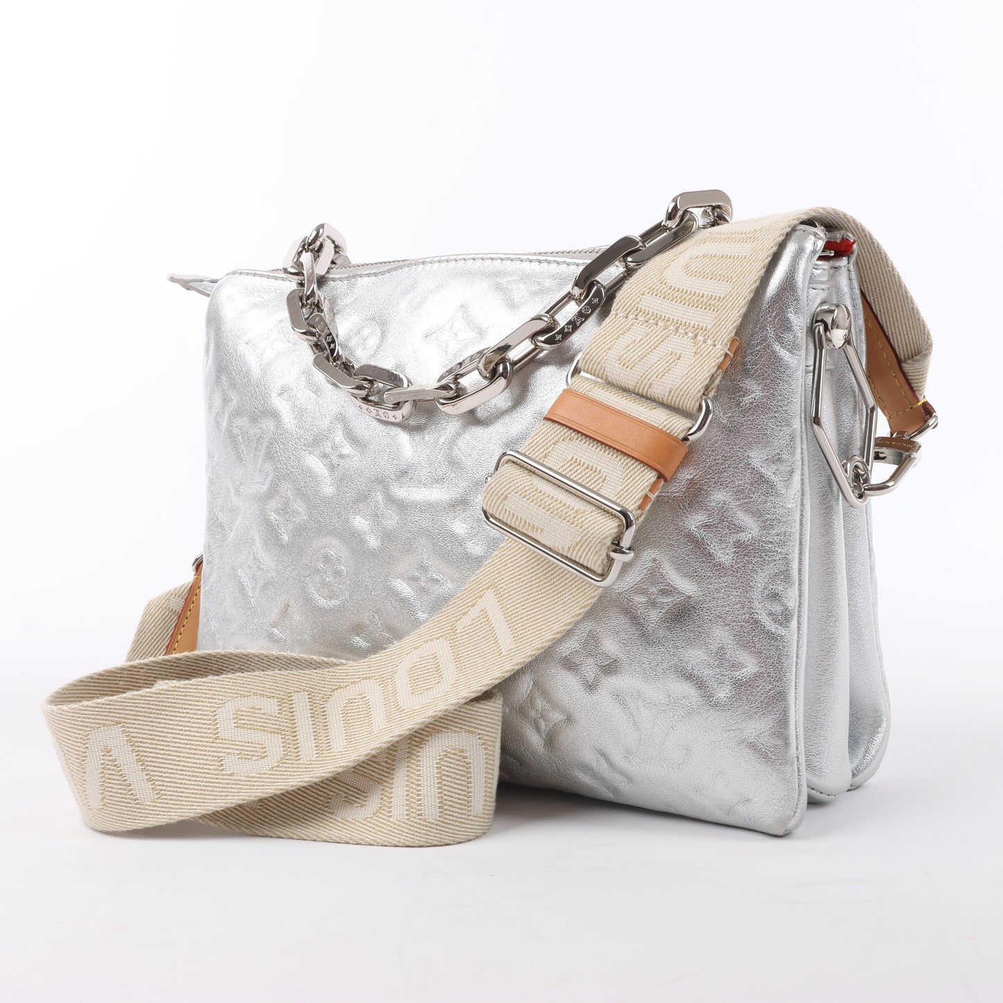 Sac à bandoulière Louis Vuitton Coussin PM double sens Monogram embossé argent M57913