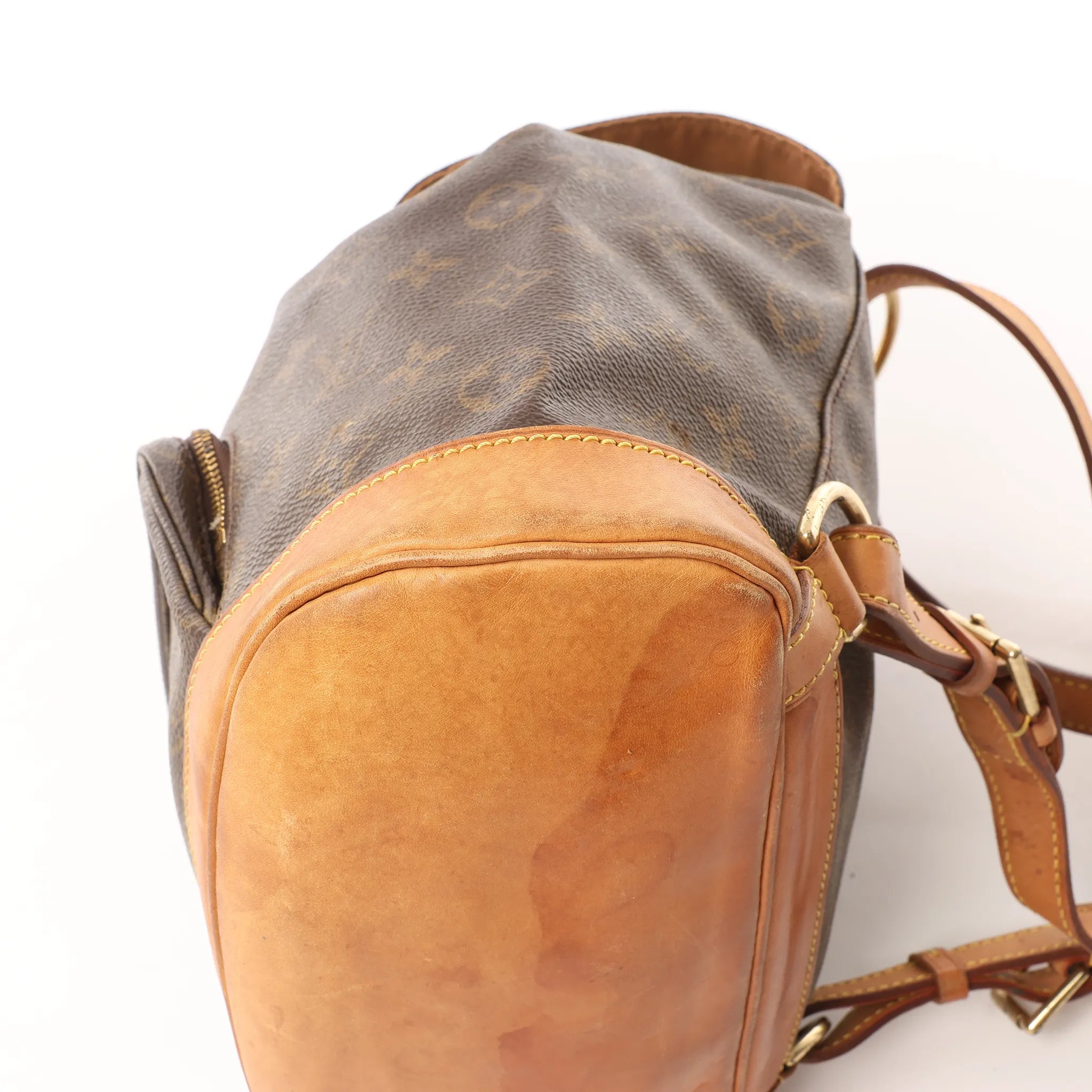 Louis Vuitton Montsouris MM Monogram Canvas Vintage Backpack in Brown M51136