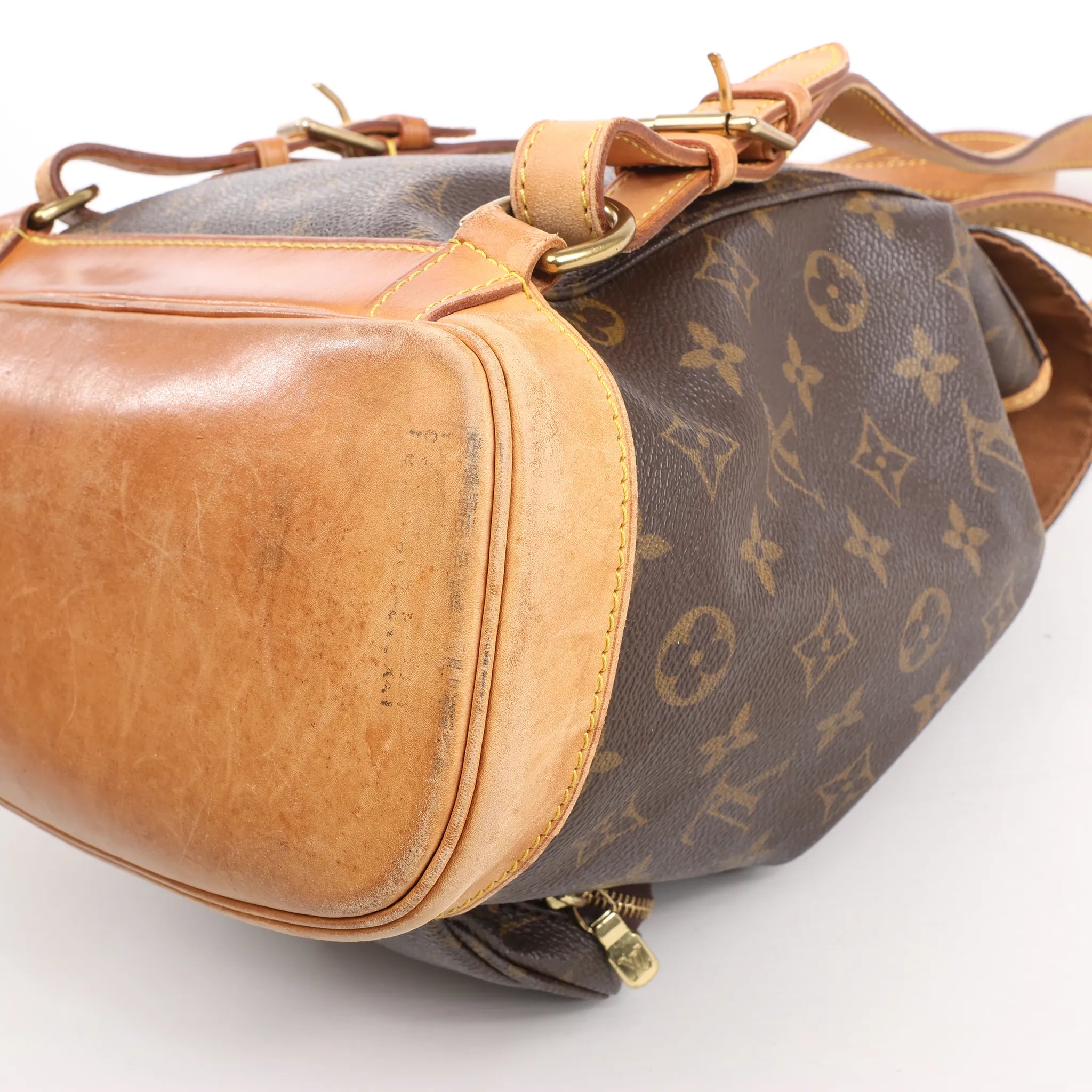 Louis Vuitton Montsouris MM Monogram Canvas Vintage Backpack in Brown M51136