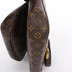 Louis Vuitton Multi Pochette Accessoires Monogram Canvas Handbag in Brown
