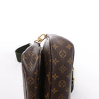 Louis Vuitton Multi Pochette Accessoires Monogram Crossbody Bag in Brown M44813