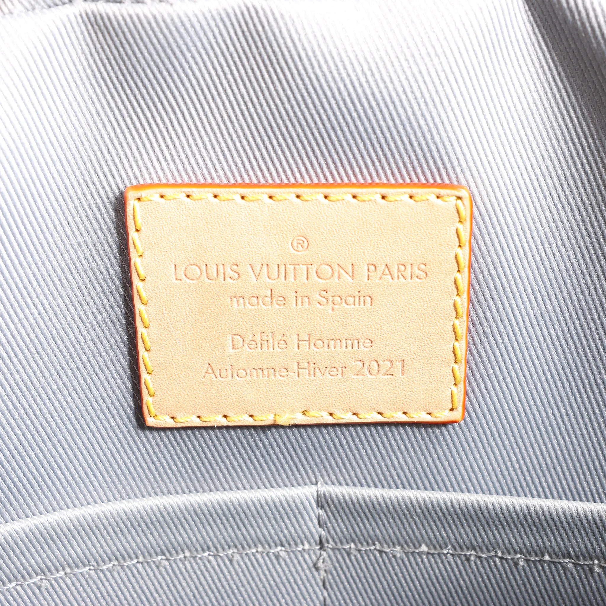 Louis Vuitton Neo Porte Documents Voyages Monogram Mirror Handbag in Silver M58755