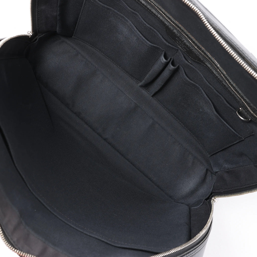 Louis Vuitton Neoigor Taiga Leather Handbag in Black M32782