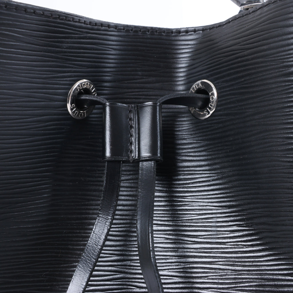 Louis Vuitton NeoNoe Epi Leather Shoulder Bag in Black M54366