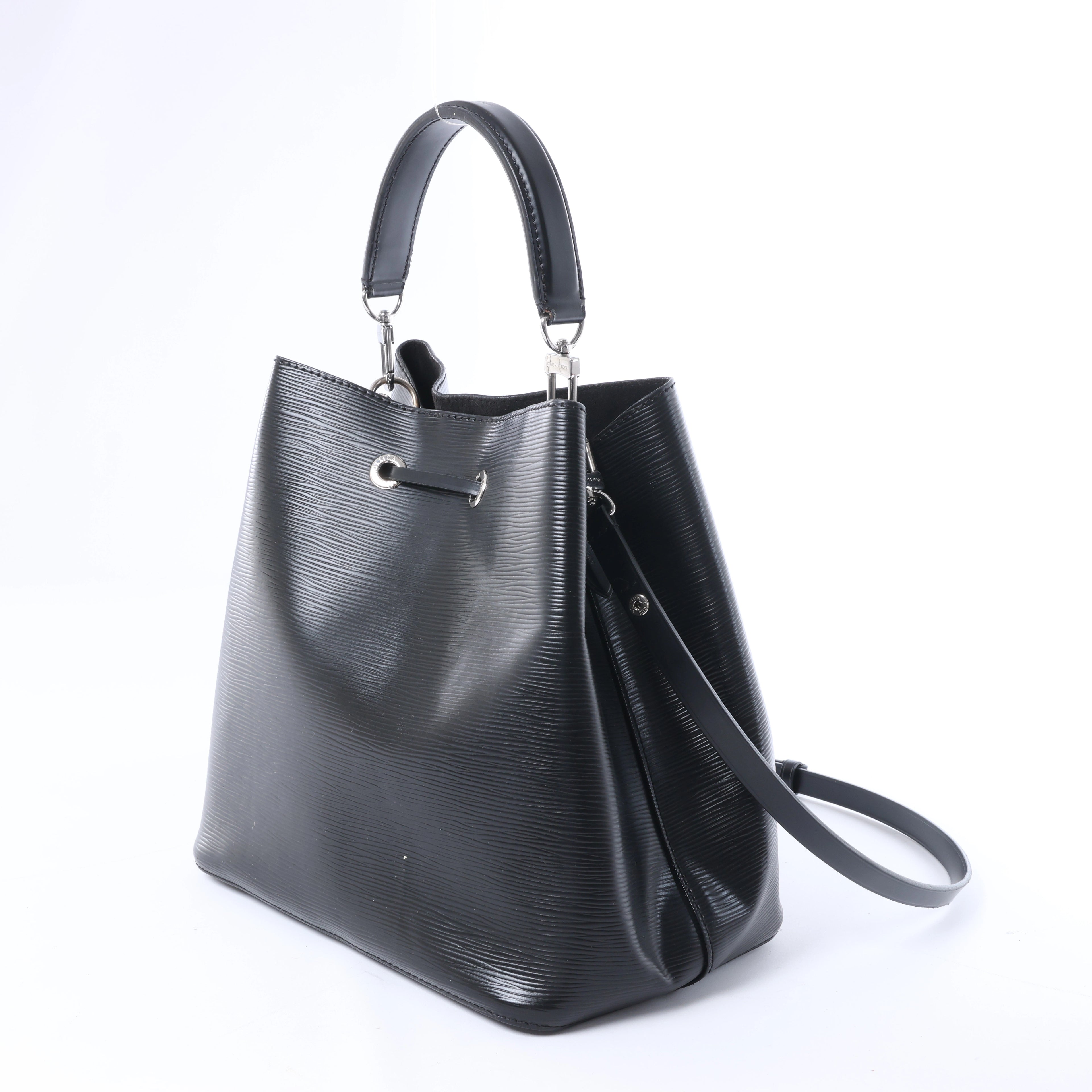 Louis Vuitton NeoNoe Epi Leather Shoulder Bag in Black M54366