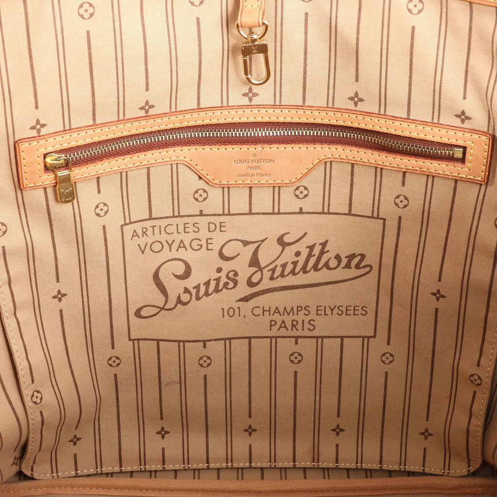 Louis Vuitton Neverfull GM Monogram Canvas Shoulder Bag in Brown M40157