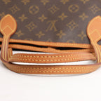 Louis Vuitton Neverfull GM Monogram Canvas Shoulder Bag in Brown M40157