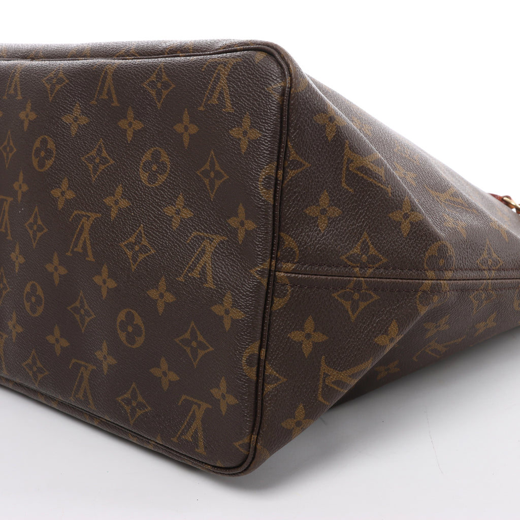 Louis Vuitton Neverfull GM Monogram Canvas Shoulder Bag in Brown M40157