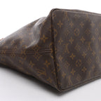 Louis Vuitton Neverfull GM Monogram Canvas Shoulder Bag in Brown M40157