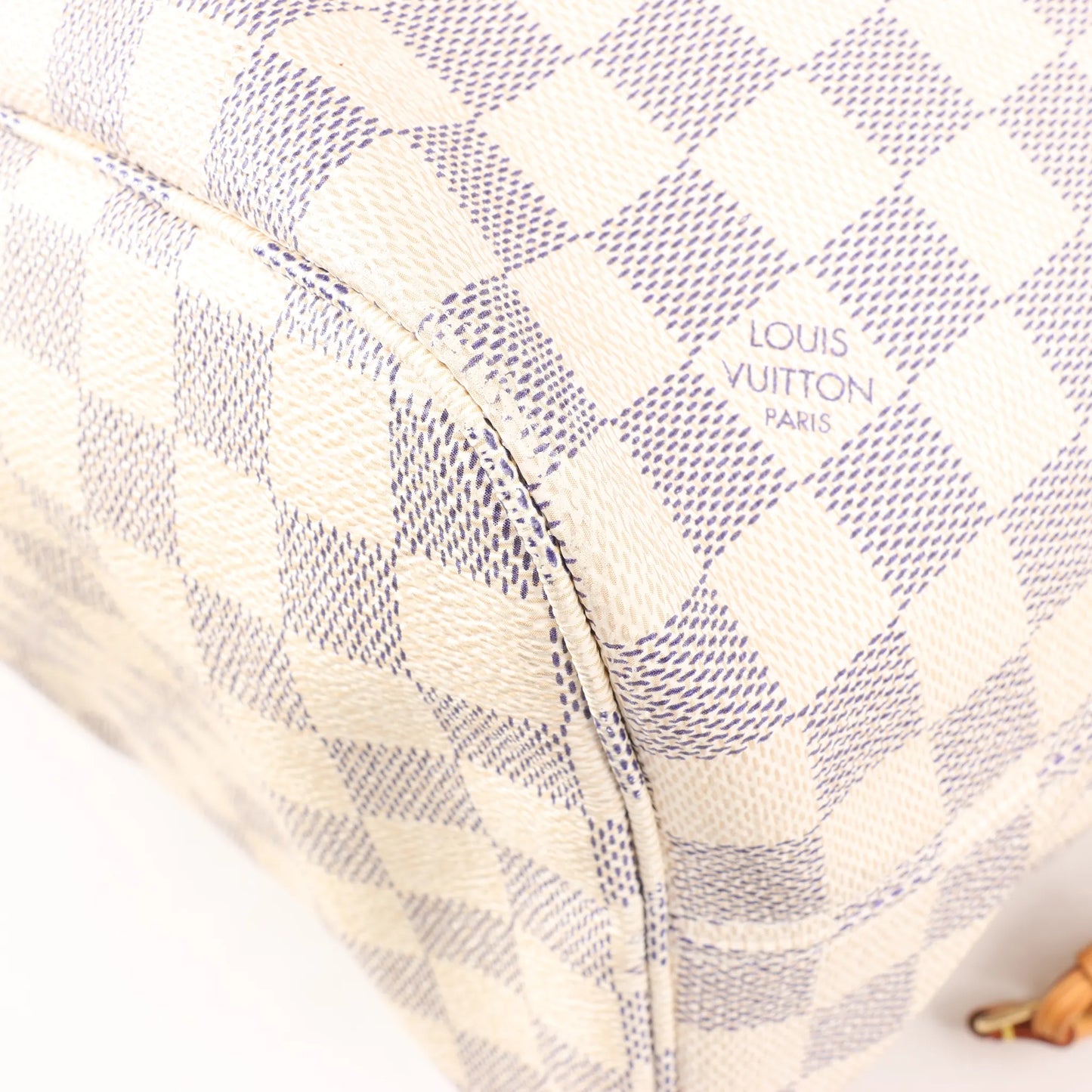 Louis Vuitton Damier Azur Neverfull MM Shoulder Bag in Beige N51107